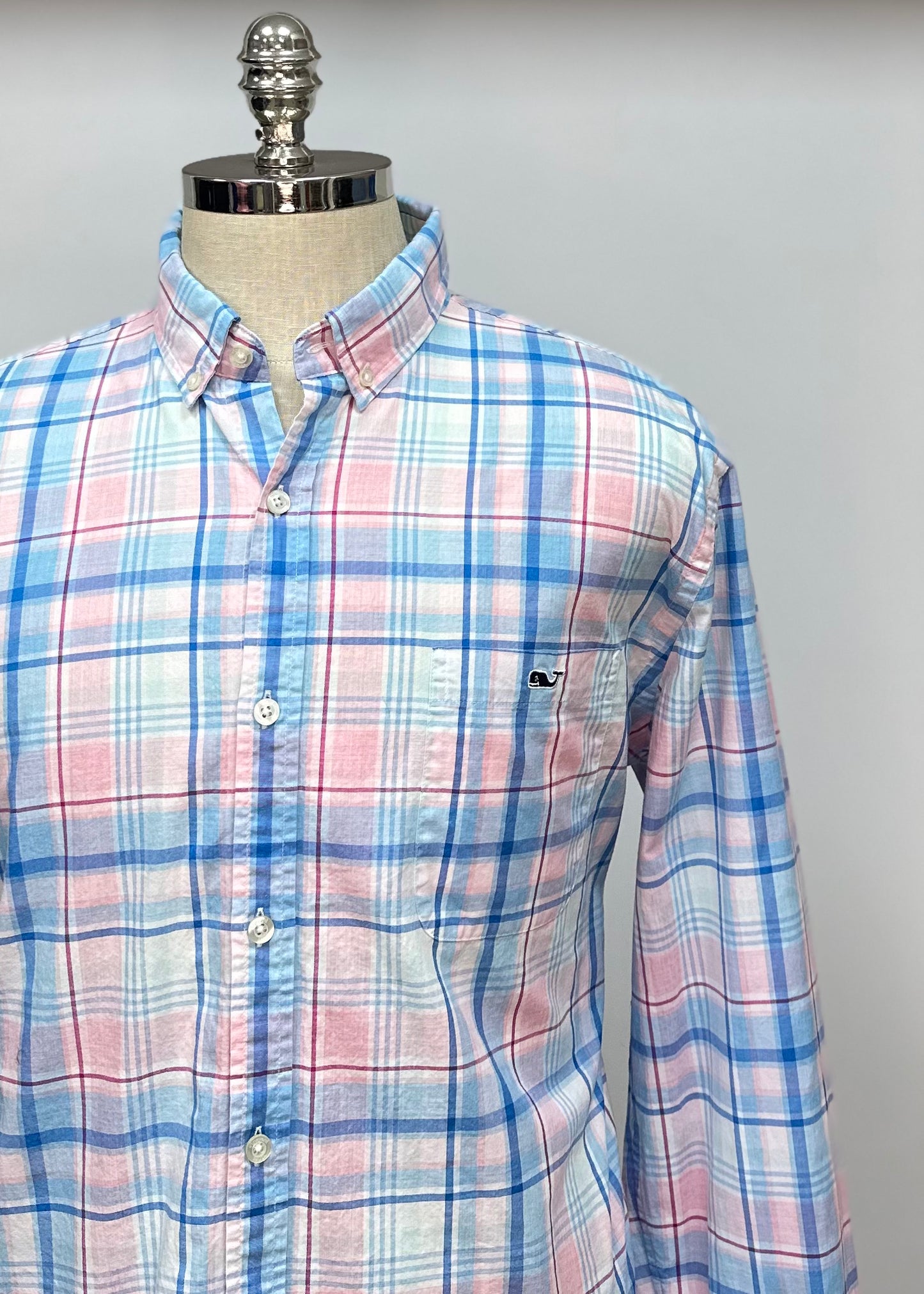 Camisa de botones Vineyard Vines 🐳 de cuadros en color rosado, celeste y blanco Talla XL Entalle Slim Fit