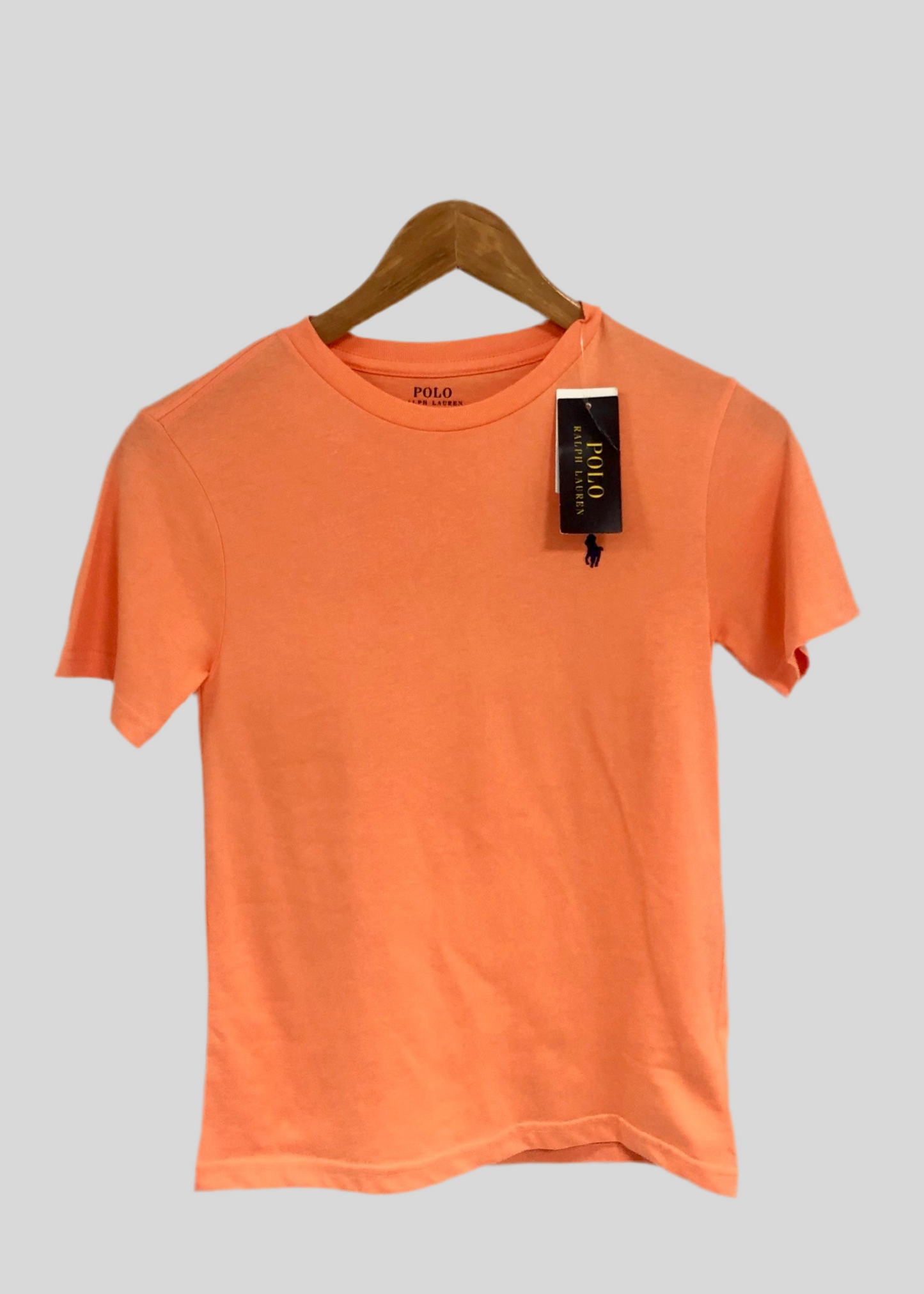 Camiseta cuello redondo de niño Ralph Lauren 🏇🏼  color naranja y logo en color azul navy Talla S (8) Entalle Regular