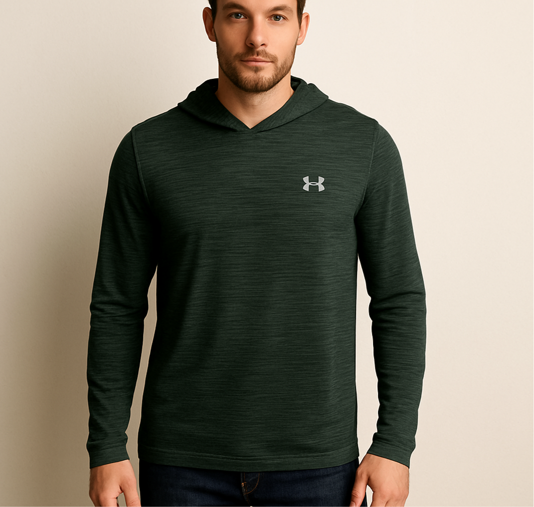 Sueter Jersey con capucha Under Armour 🏋🏽 color negro Talla M Entalle Regular