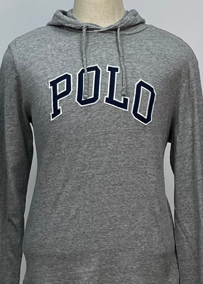 Sueter Jersey con capucha Polo Ralph Lauren 🏇🏼 color gris claro con logo en letras Talla L