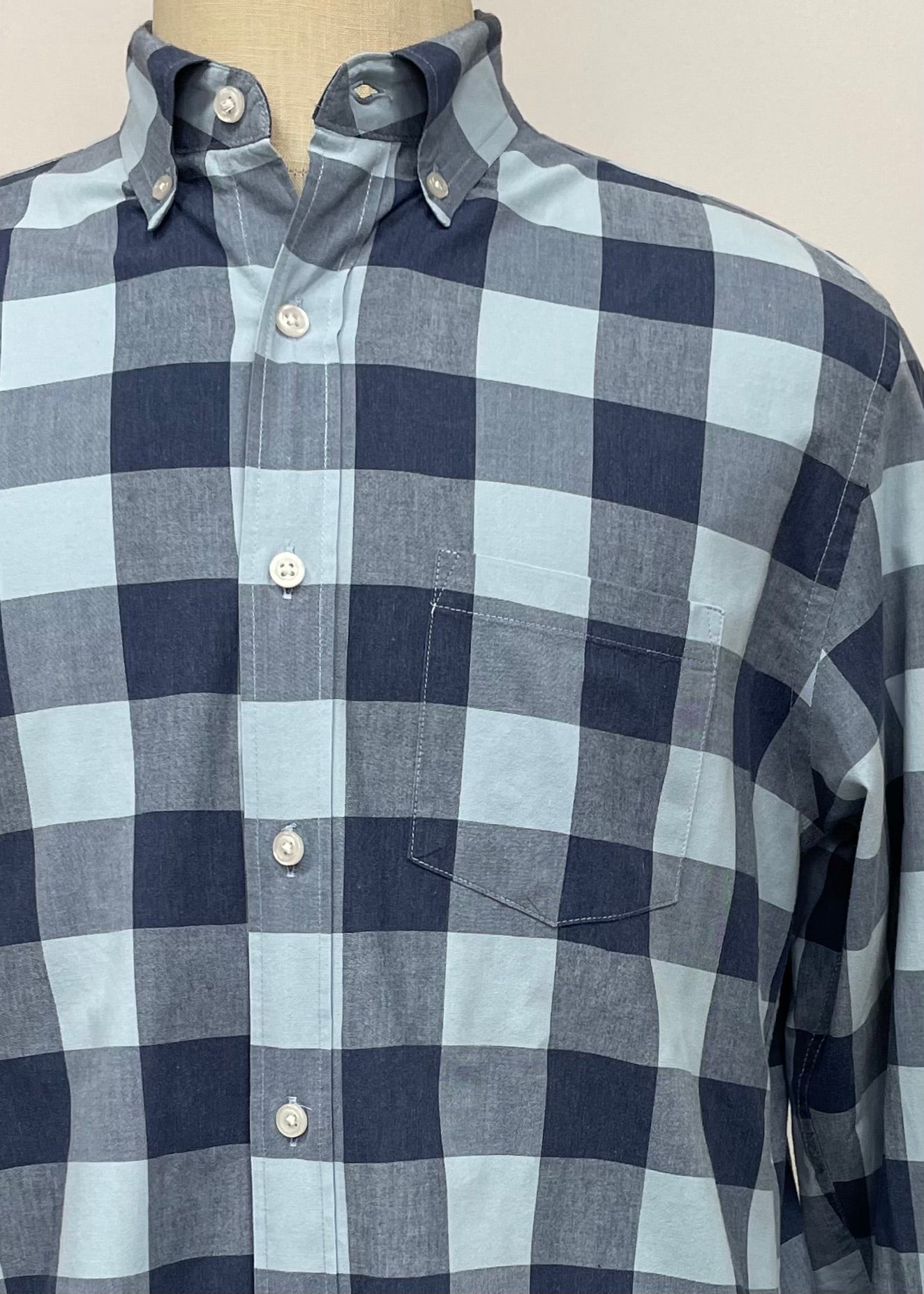 Camisa J.Crew 🇺🇸 con patrón de cuadros en color celeste y azul Talla M Entalle Regular