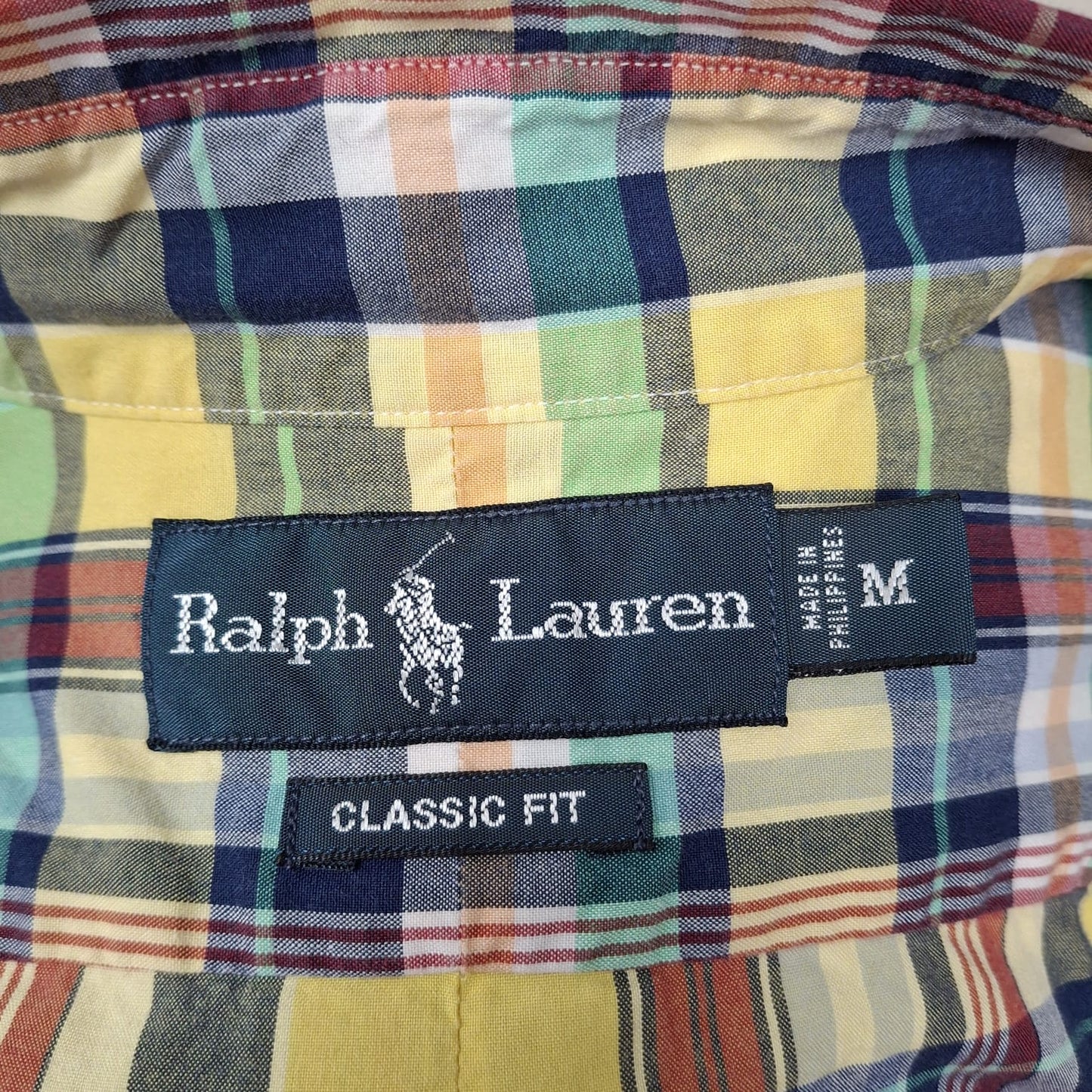 Camisa Polo Ralph Lauren 🏇🏼 Color amarillo con patron de cuadros tartan en color rojo, azul y blanco Talla M Entalle Clásico