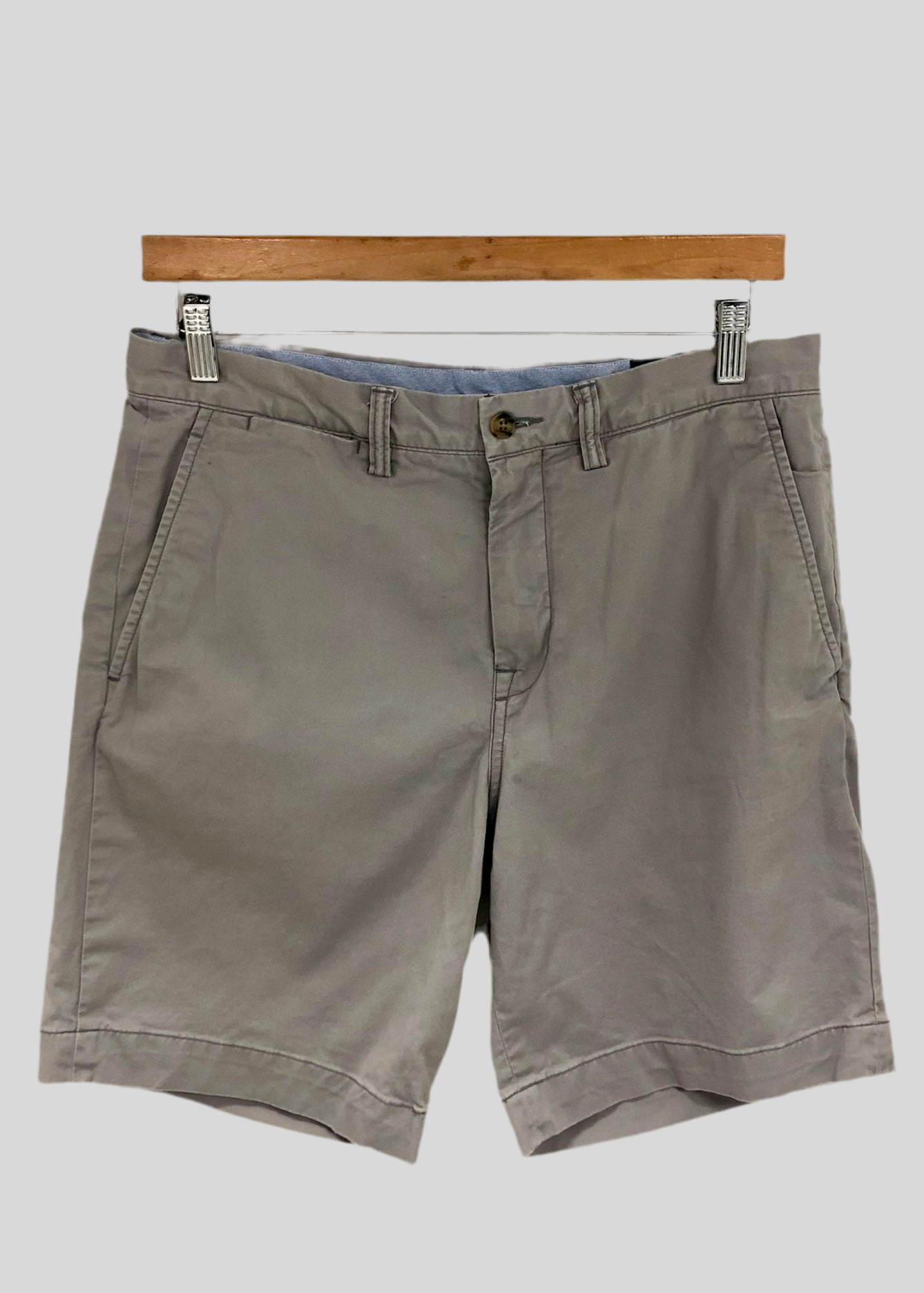 Short Casual Polo Ralph Lauren🏇 color gris claro talla 32