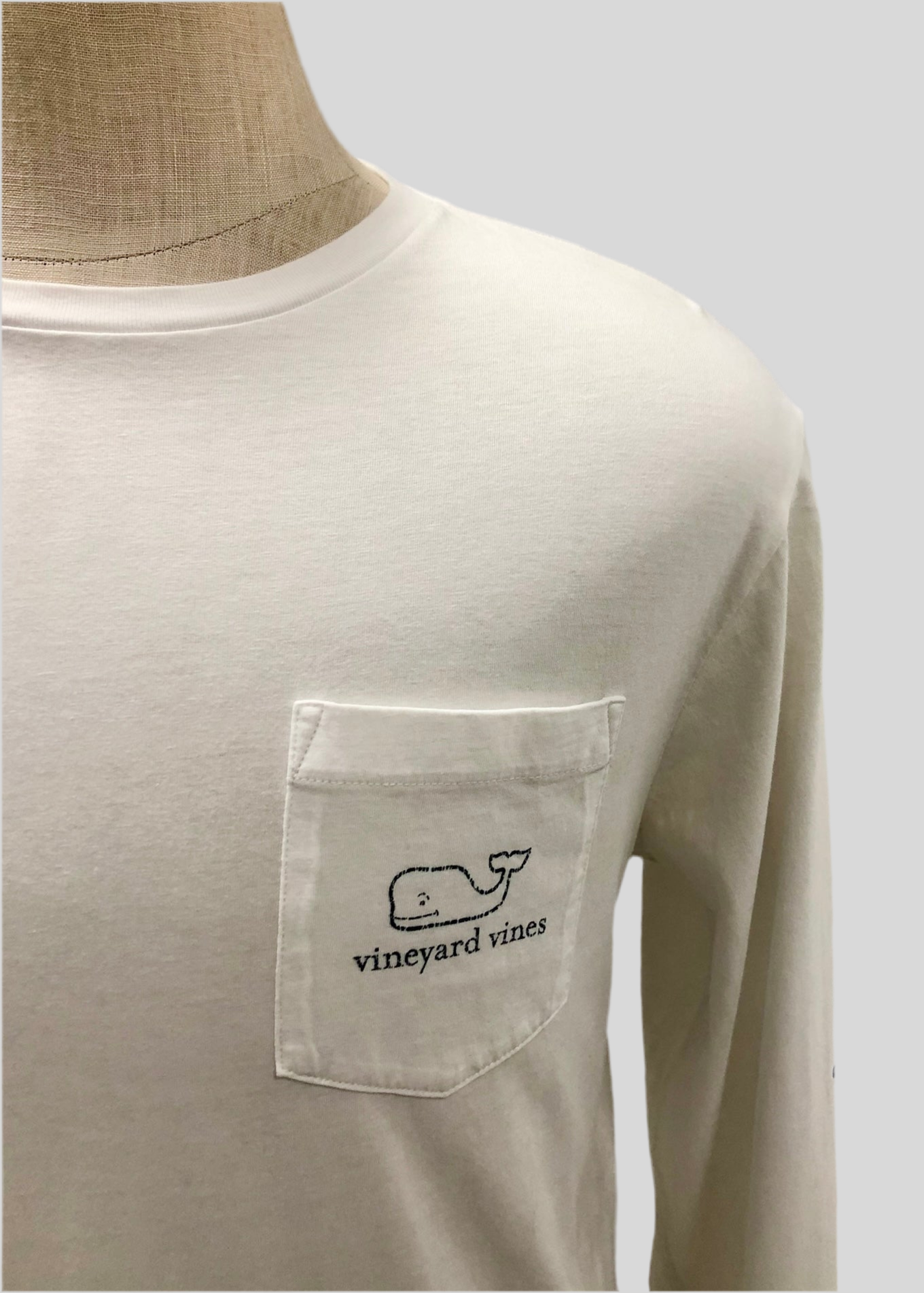 Camiseta cuello redondo Vineyard Vines 🐳 color blanco con Diseño de ballena Talla M