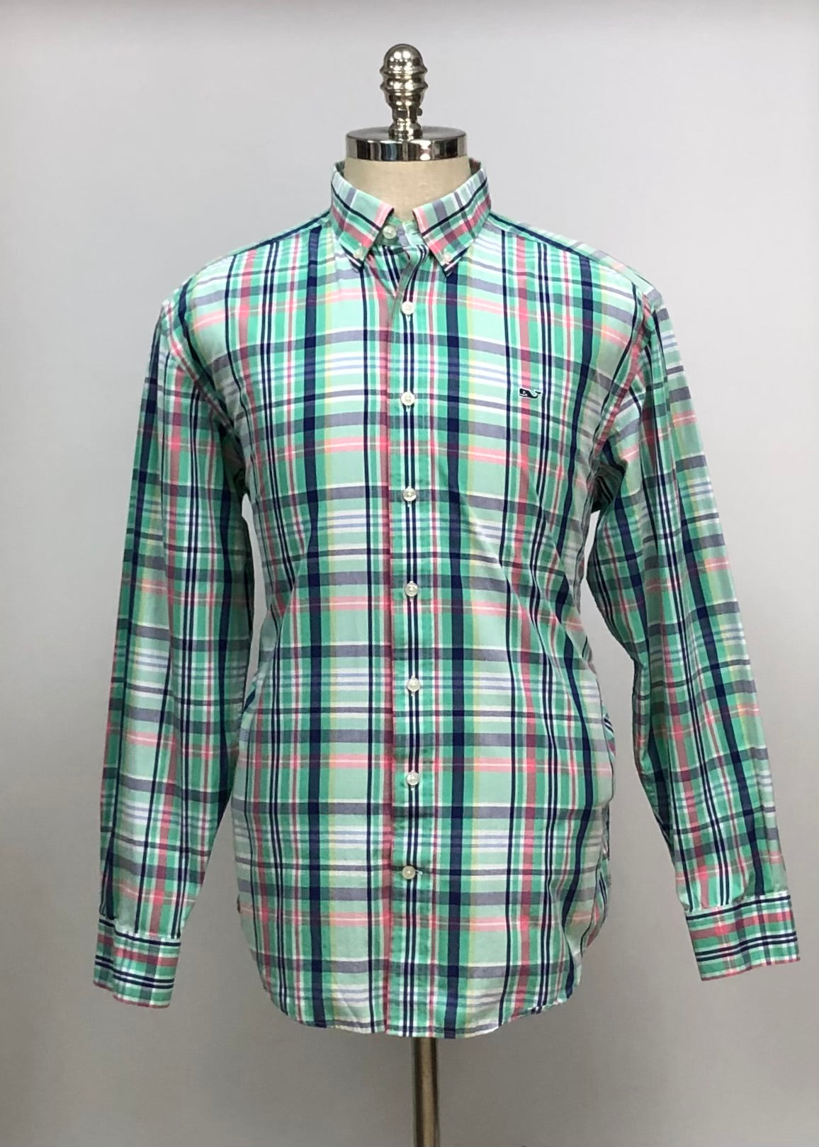 Camisa de botones Vineyard Vines 🐳 con patrón de cuadros en color verde, rosado, azul y blanco Talla M Entalle Regular