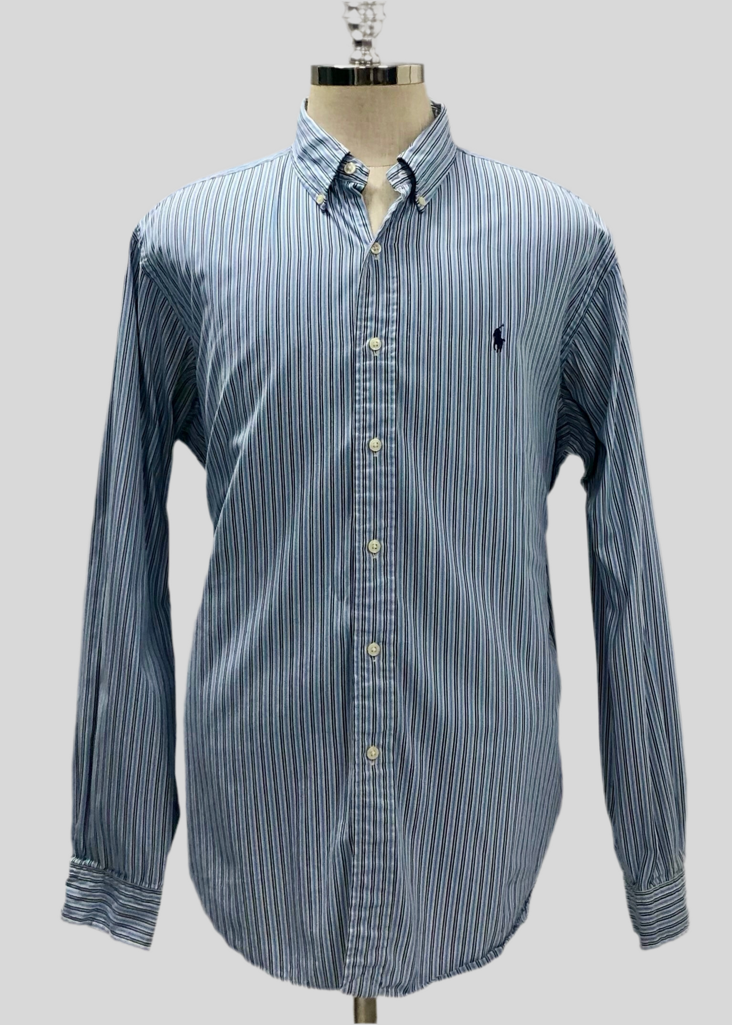 Camisa de botones Polo Ralph Lauren 🏇🏼 de rayas en color celeste, azul navy y blanco Talla XL Entalle Clásico