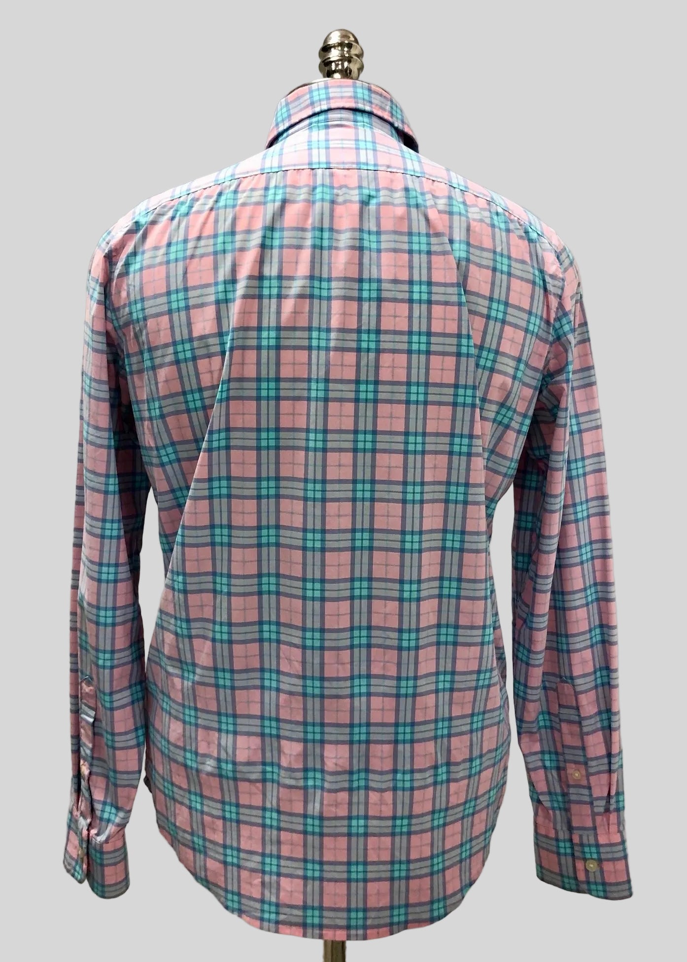 Camisa de botones Vineyard Vines 🐳 Performance de cuadros en color rosado y celeste Talla S Entalle Slim Fit