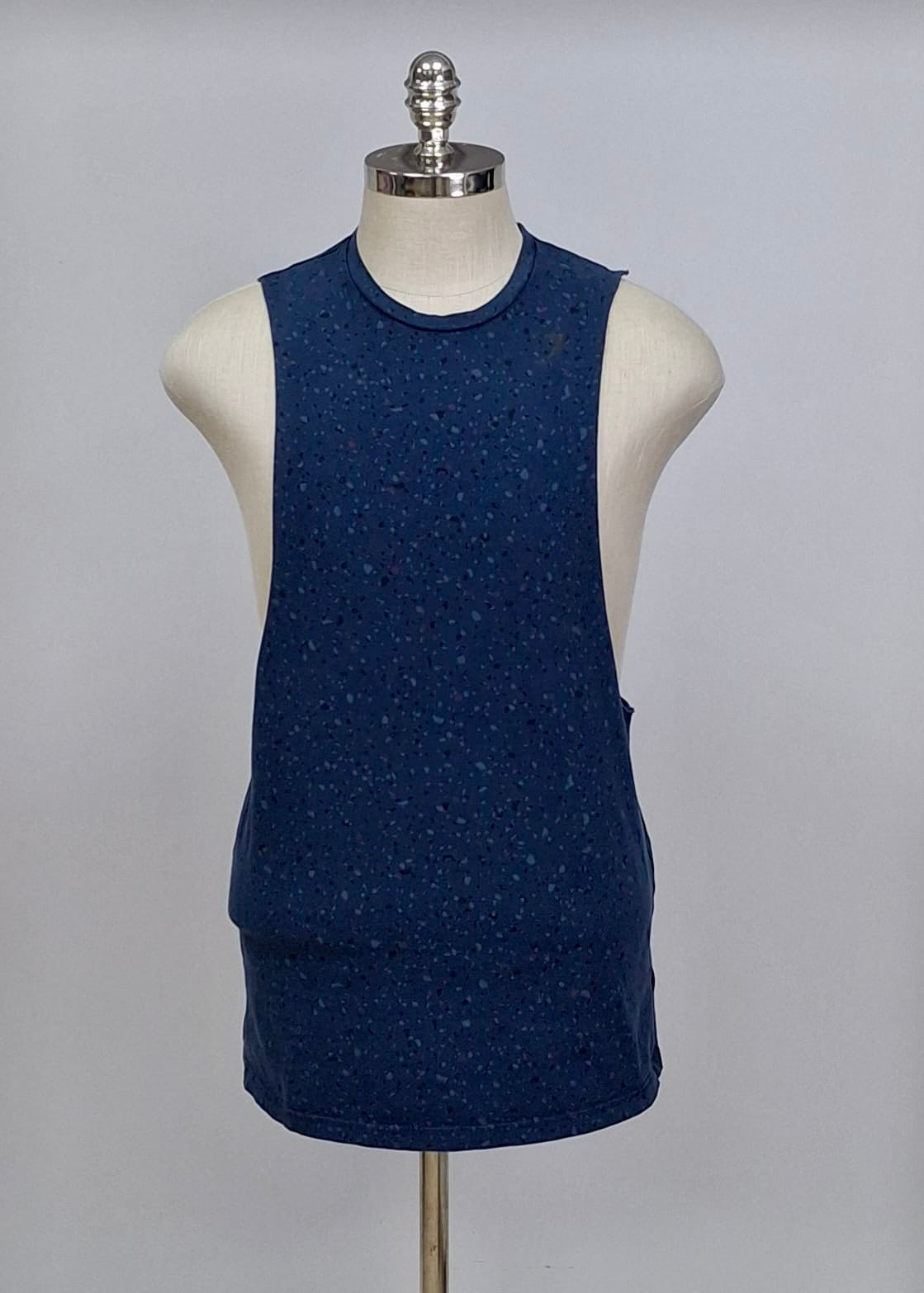 Camiseta de entrenamiento sin mangas Gymshark 🏋🏽 Diseño en color azul, celeste y negro Talla M