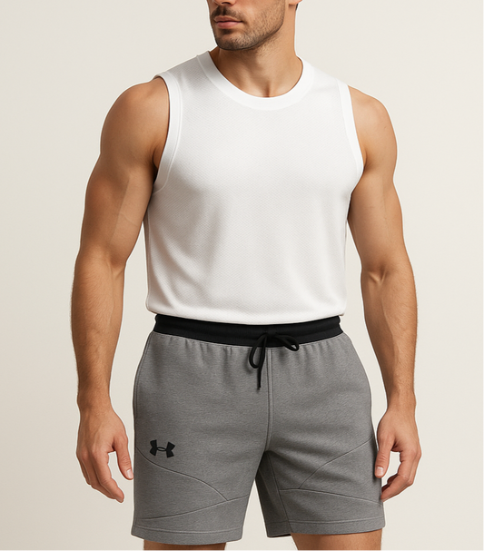 Short Lounge Under Armour 🏋🏼‍♂️ color gris claro y logo en negro Talla L