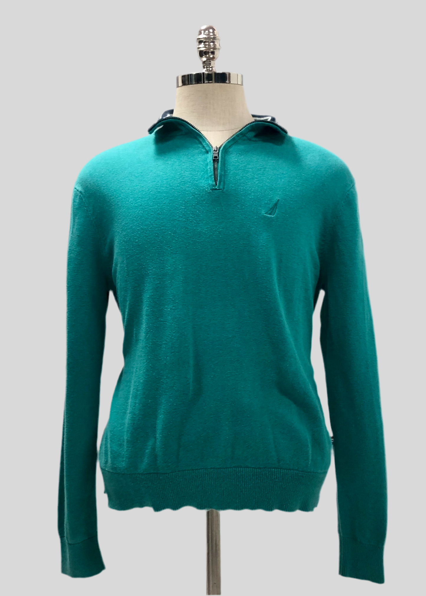 Sueter Jersey Nautica ⚓️ color verde con logo tradicional Talla M (ver descripción)