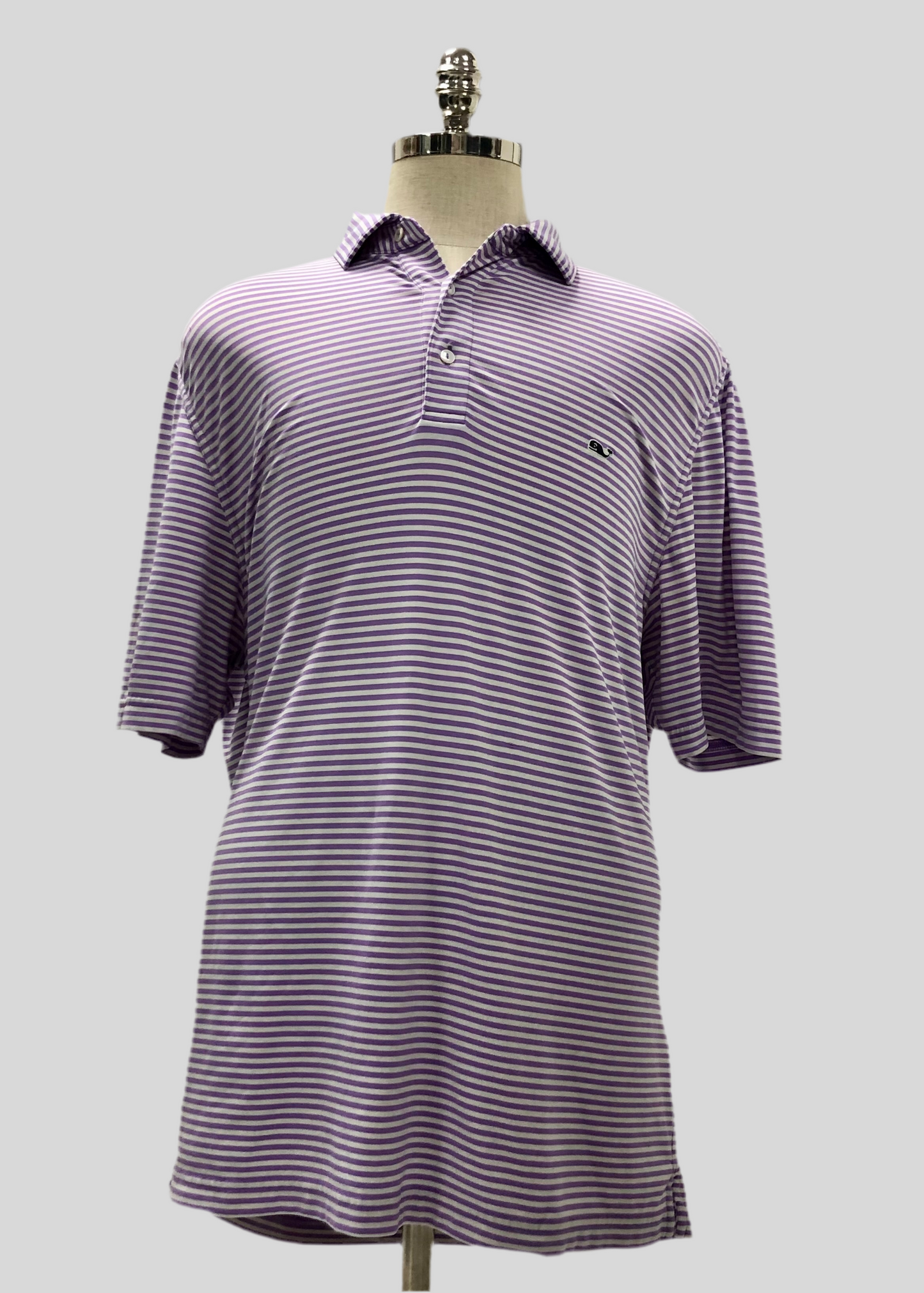 Camiseta Polo Vineyard Vines 🐳 Performance con rayas en morado y blanco Talla XL Entalle Regular