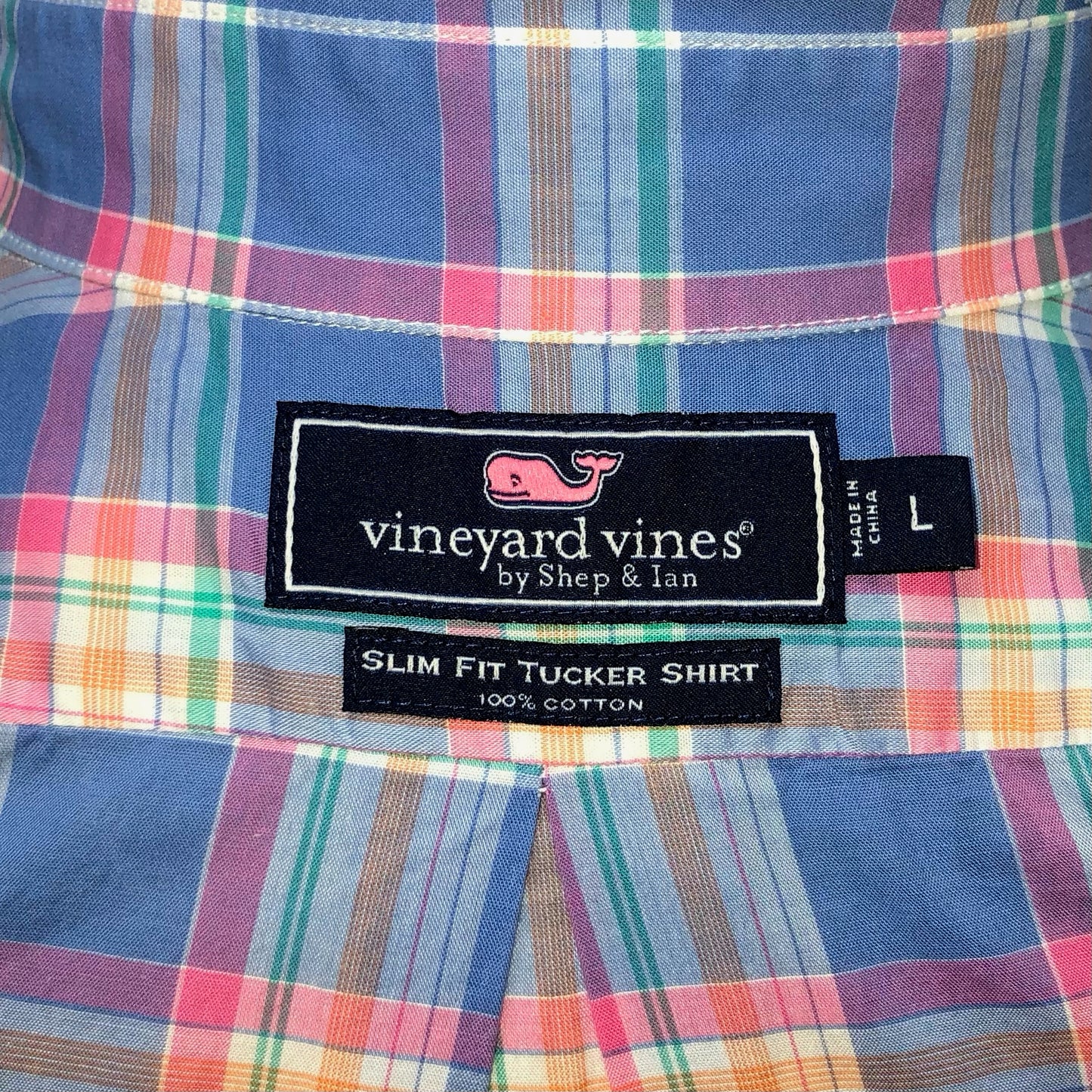 Camisa de botones Vineyard Vines 🐳 color azul de cuadros tartán en color rosado, naranja y blanco Talla L Entalle Slim Fit