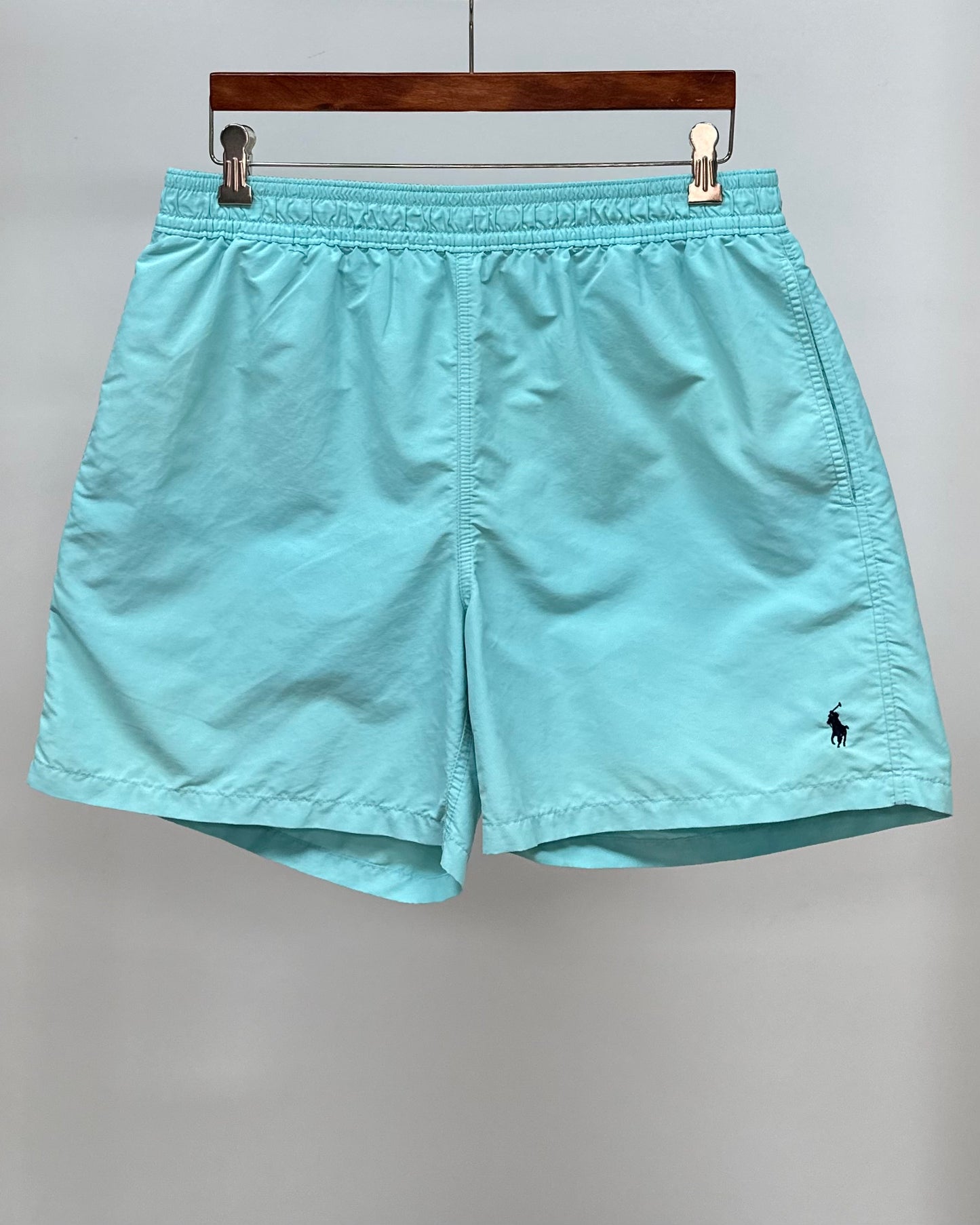 Short de baño Polo Ralph Lauren 🏇🏼color celeste y logo bordado en color azul oscuro talla XL