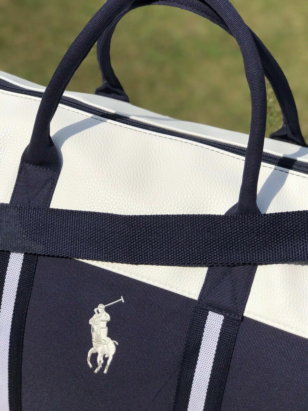 Bolso Edición Limitada de la colección Ralph Lauren Fragrance 🏇 Color azul navy con blanco