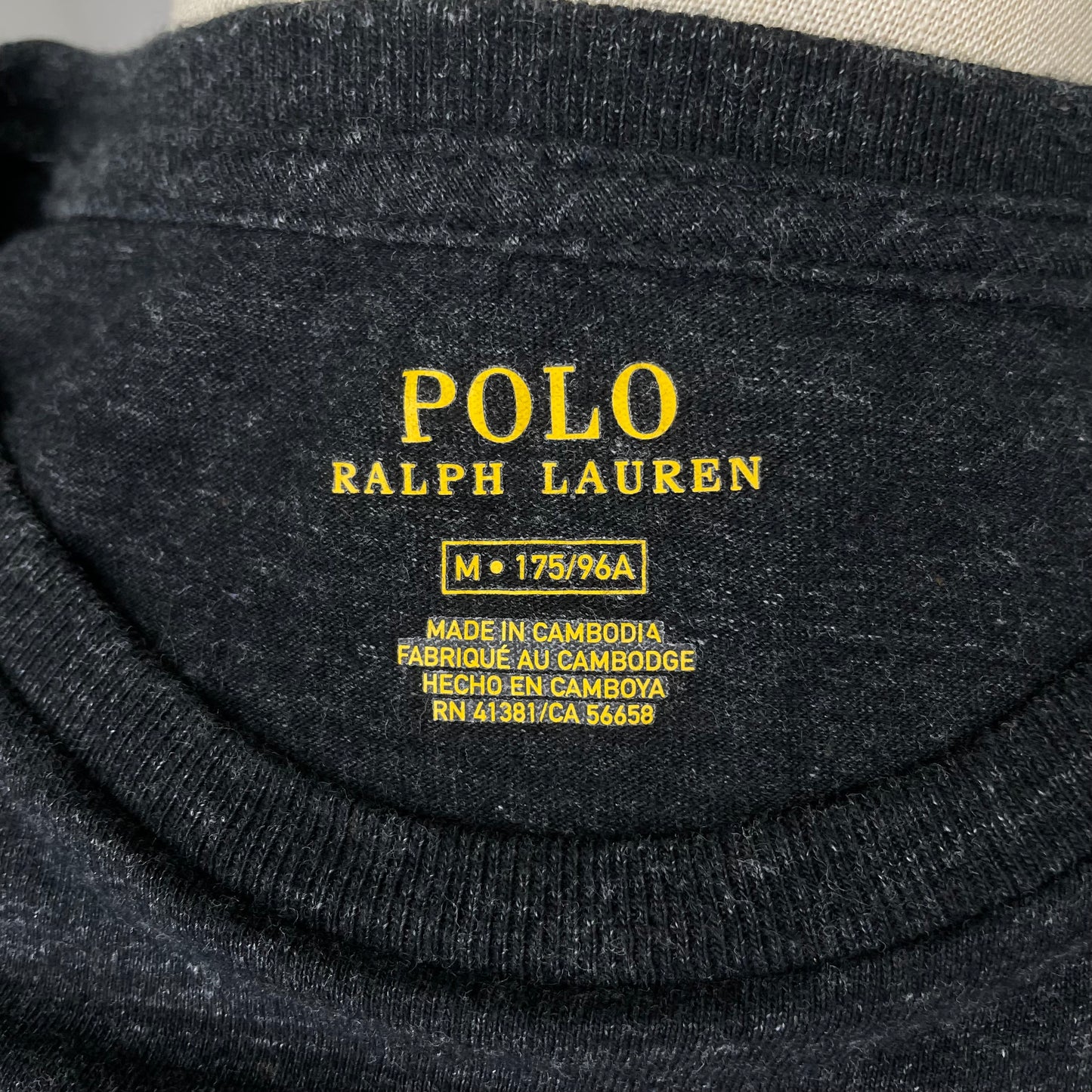 Camiseta cuello redondo Polo Ralph Lauren 🏇🏼 color gris oscuro manga larga Talla M Entalle Regular