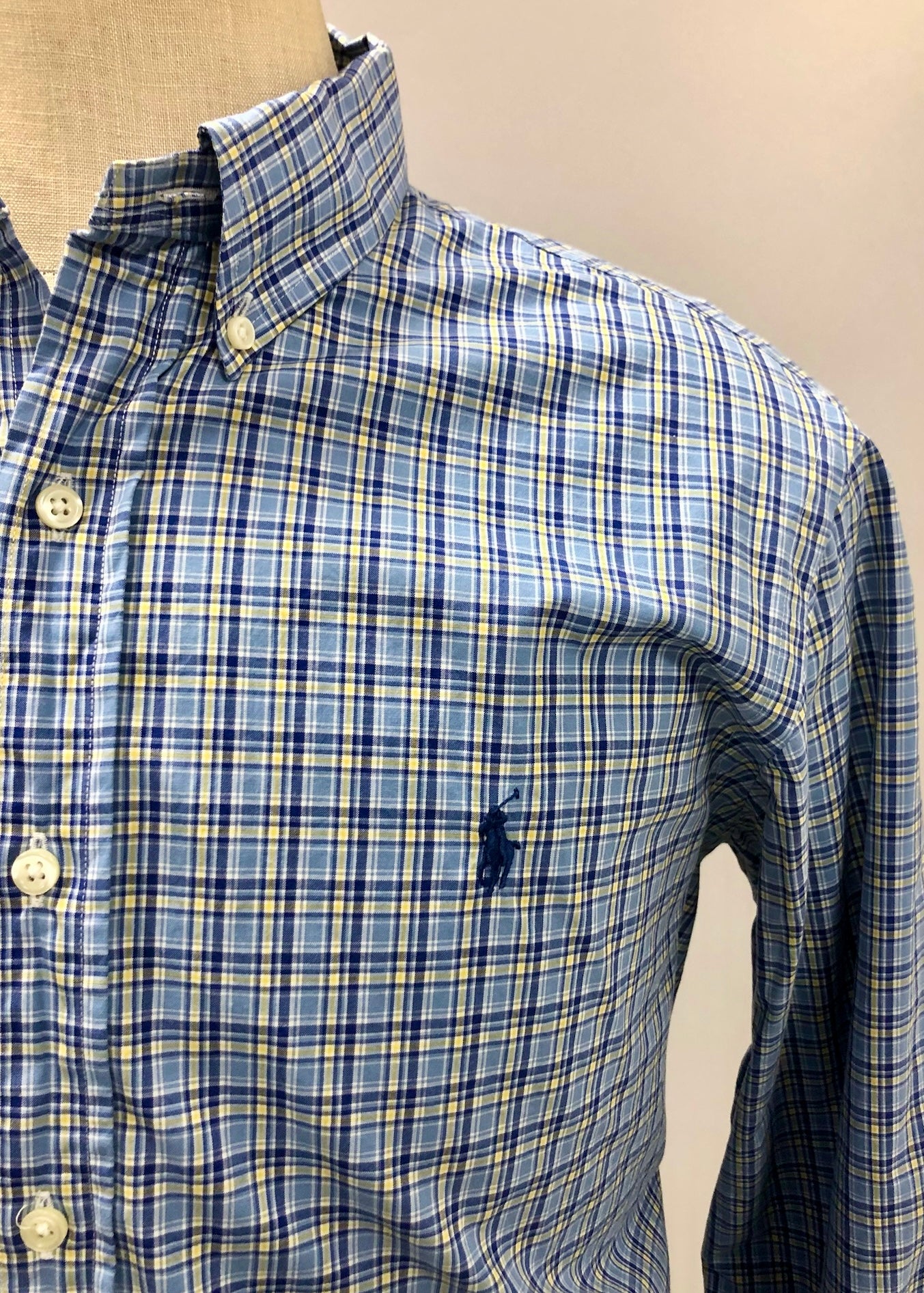 Camisa Polo Ralph Lauren 🏇🏼 de cuadros celeste, azul, rojo oscuro Talla L Entalle Clásico