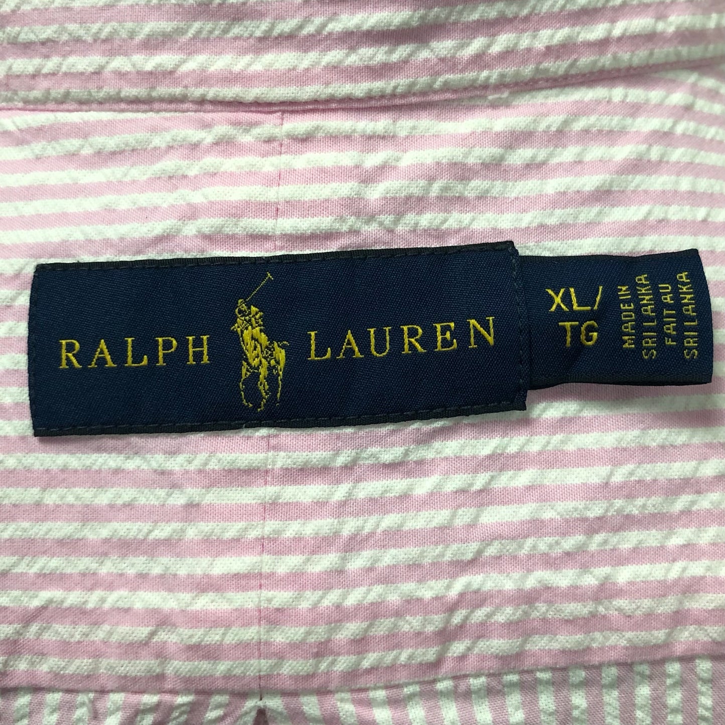 Camisa Polo Ralph Lauren 🏇🏼 Color blanco con patrón de rayas en rosado Seersucker Talla XL Entalle Regular