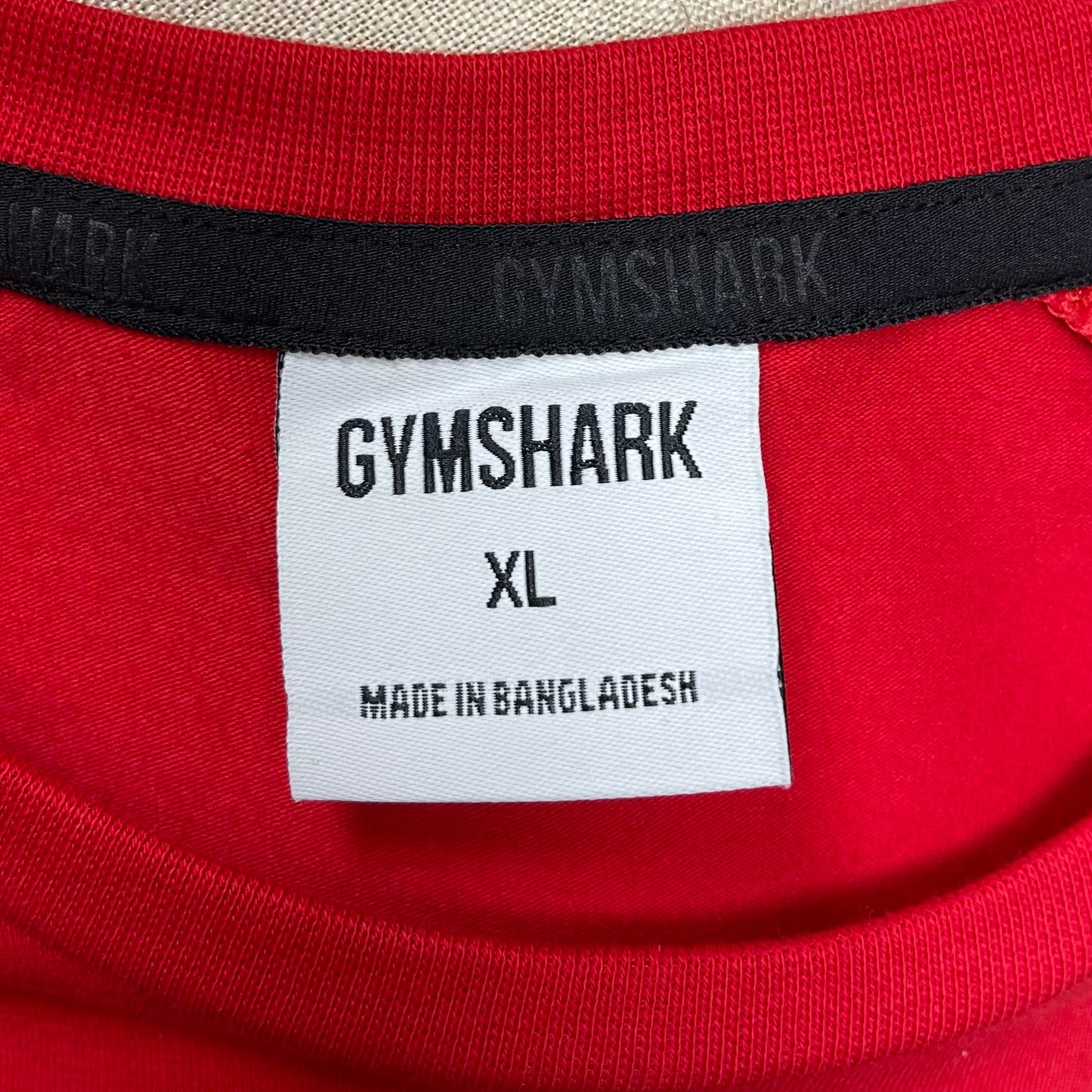 Camiseta de redondo Gymshark 🏋🏽 color rojo y logo en blanco Talla XL