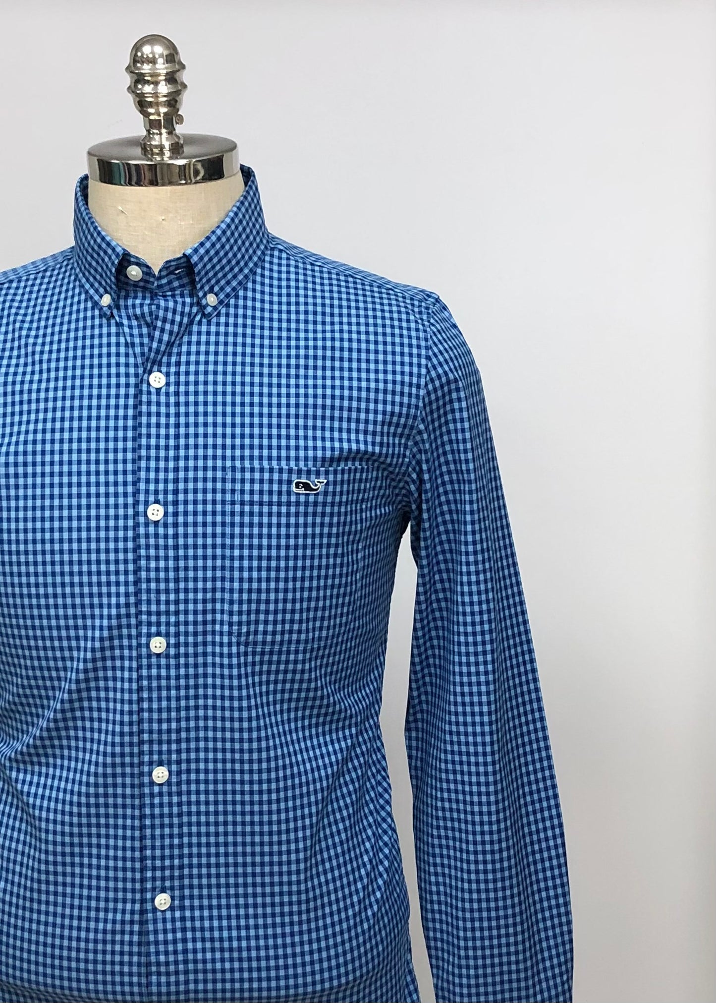 Camisa de botones Vineyard Vines 🐳 con patrón de cuadros gingham en color azul y celeste Talla S Entalle Slim Fit