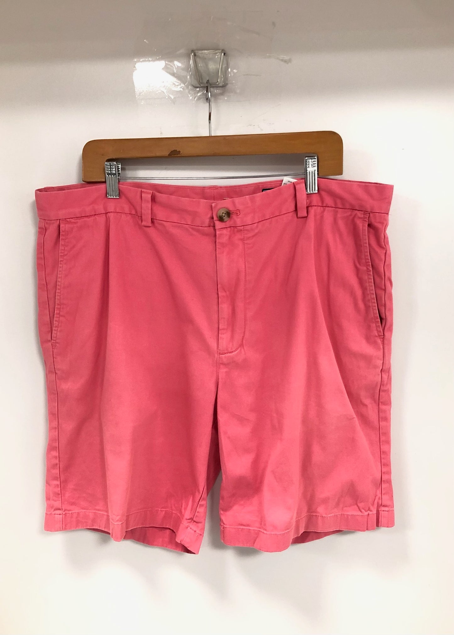 Short Casual Vineyard Vines 🐳 color rosado magenta talla 38