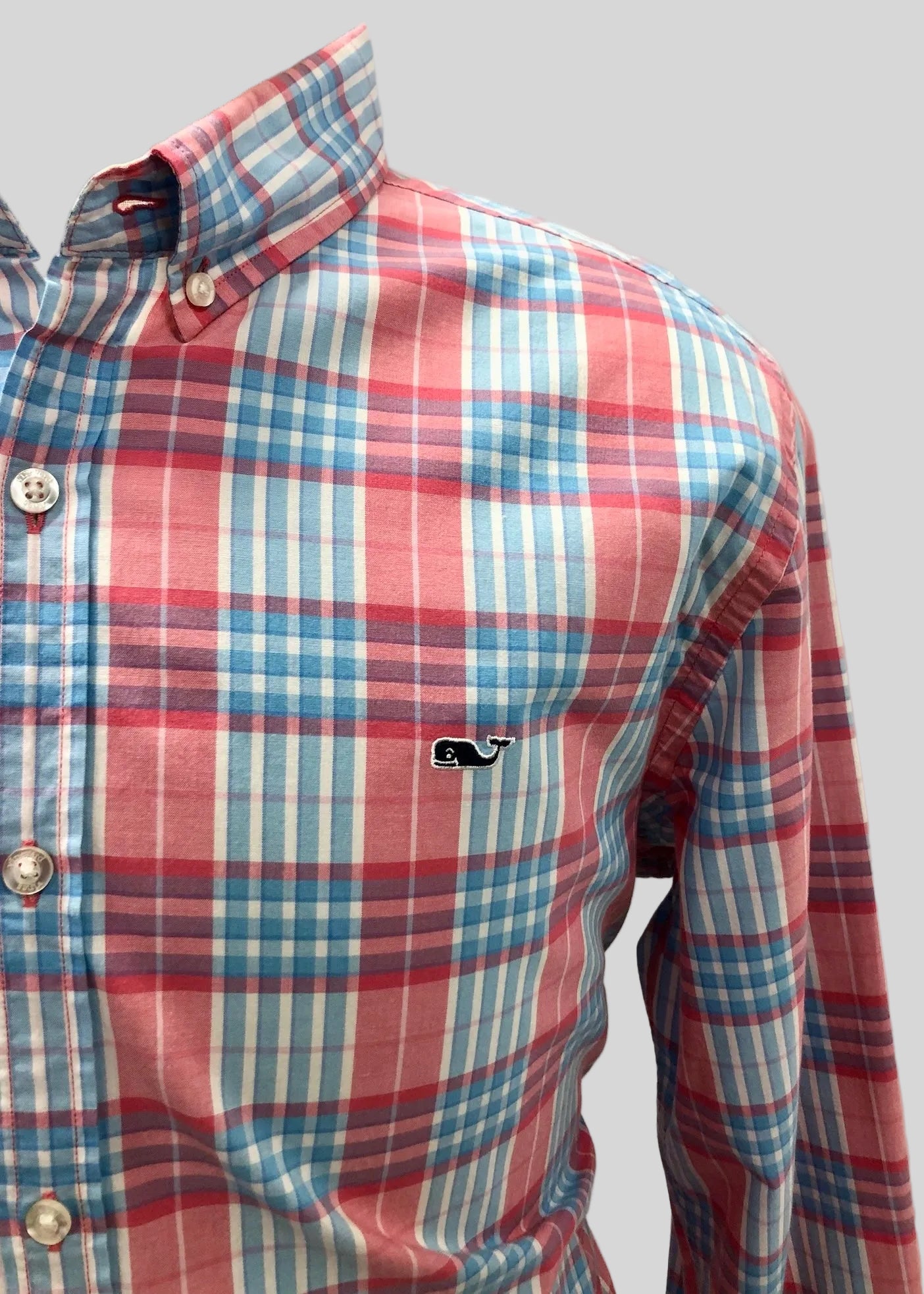 Camisa de botones Vineyard Vines 🐳 de cuadros en color rosado, celeste y blanco Talla L Entalle Slim Fit