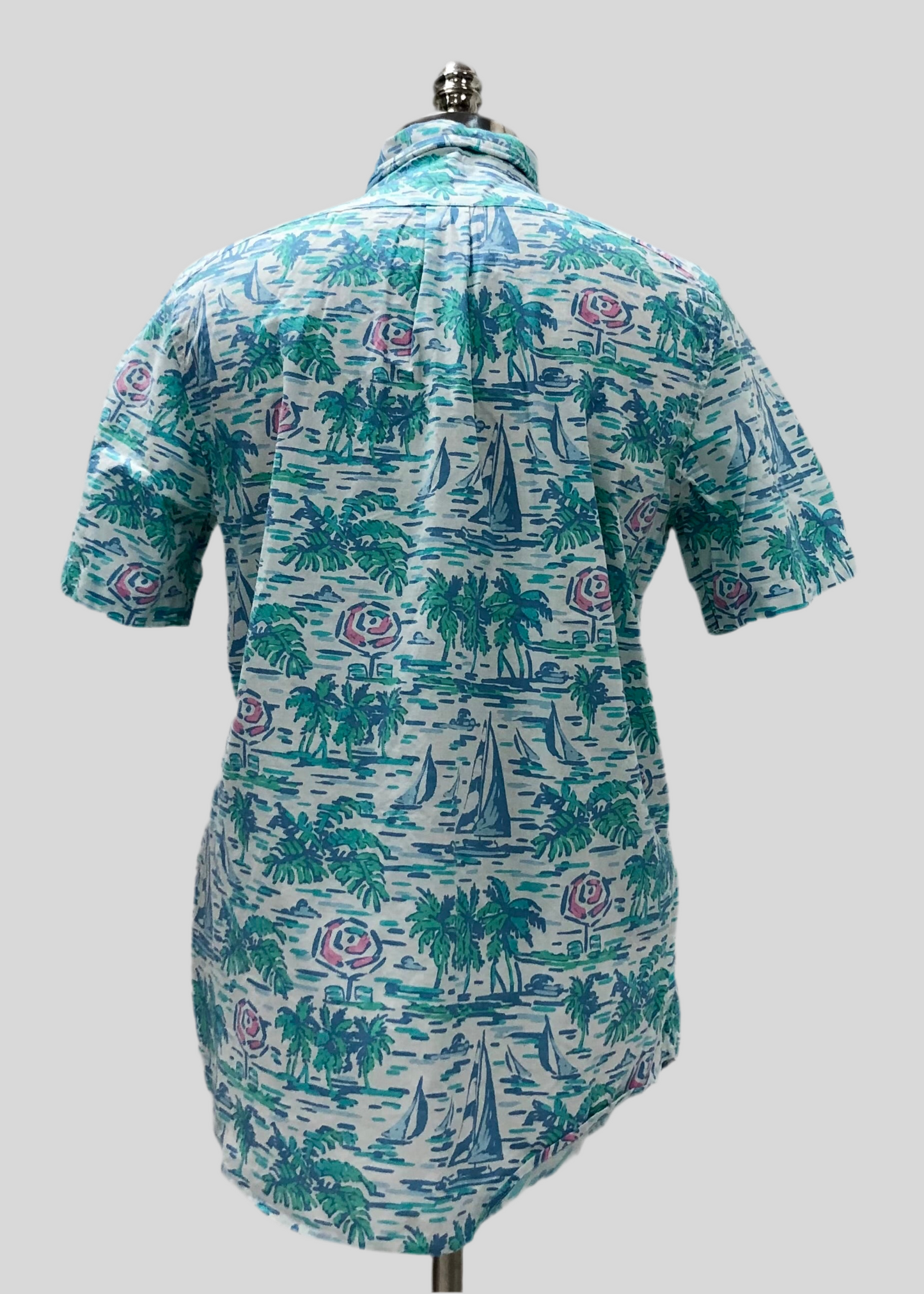Camisa de botones Vineyard Vines 🐳 color blanco con diseño de Islas en color verde Talla M Entalle Slim Fit