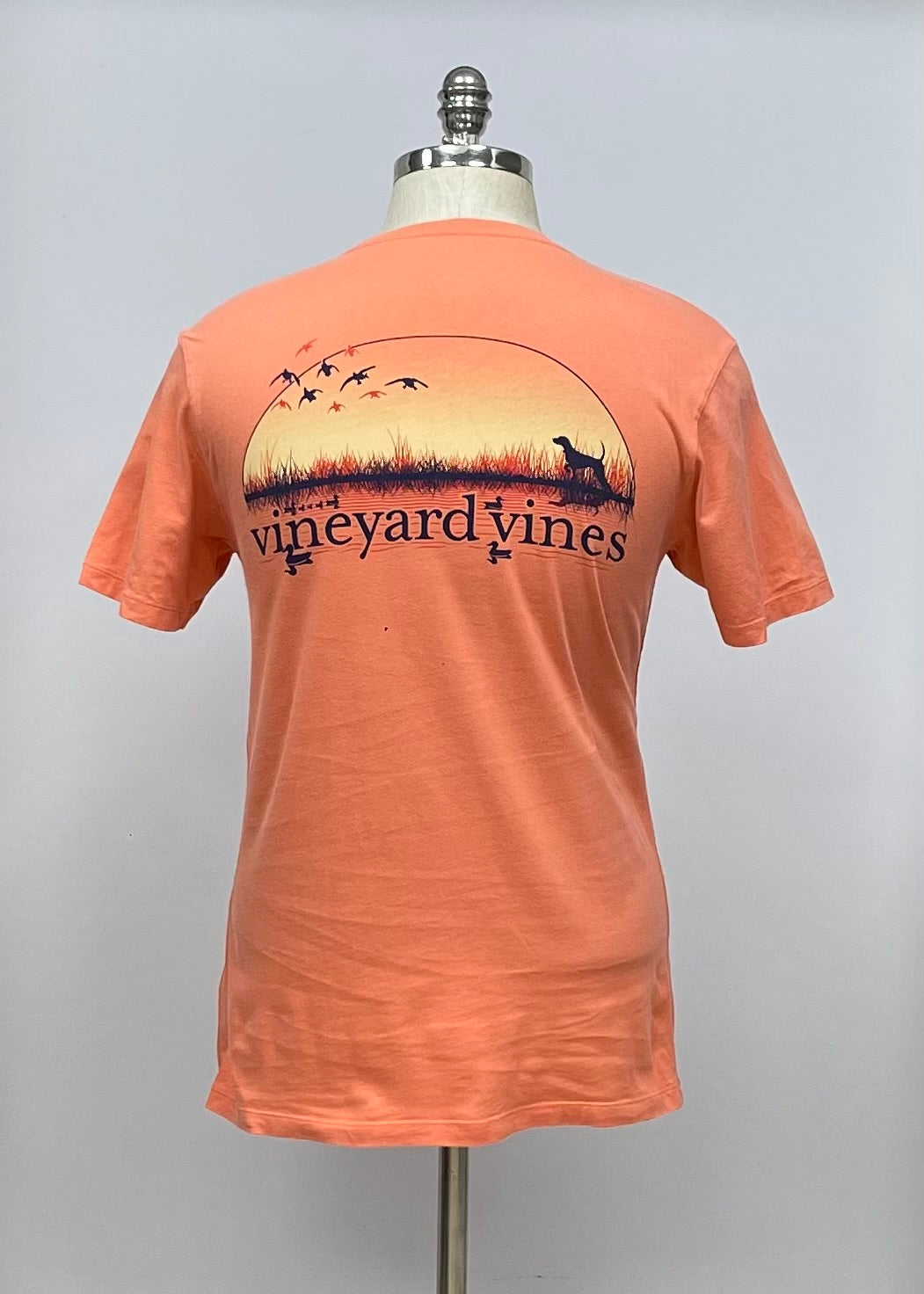 Camiseta cuello redondo Vineyard Vines 🐳 color naranja con Diseño de Lago Talla XSmall