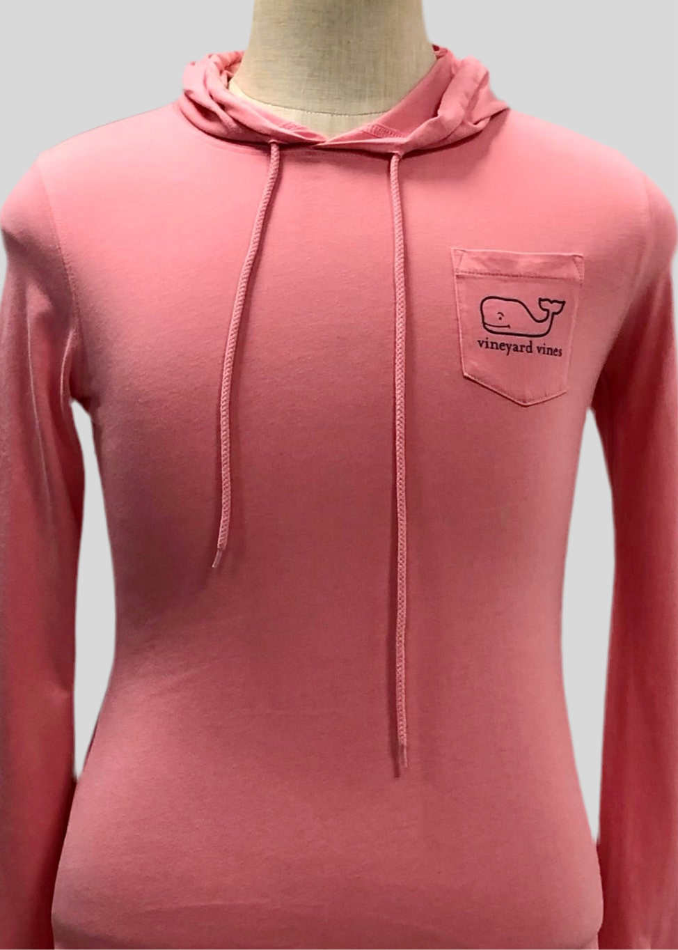 Camiseta con capucha Vineyard Vines 🐳 color rosado con Diseño de Ballena Talla XS