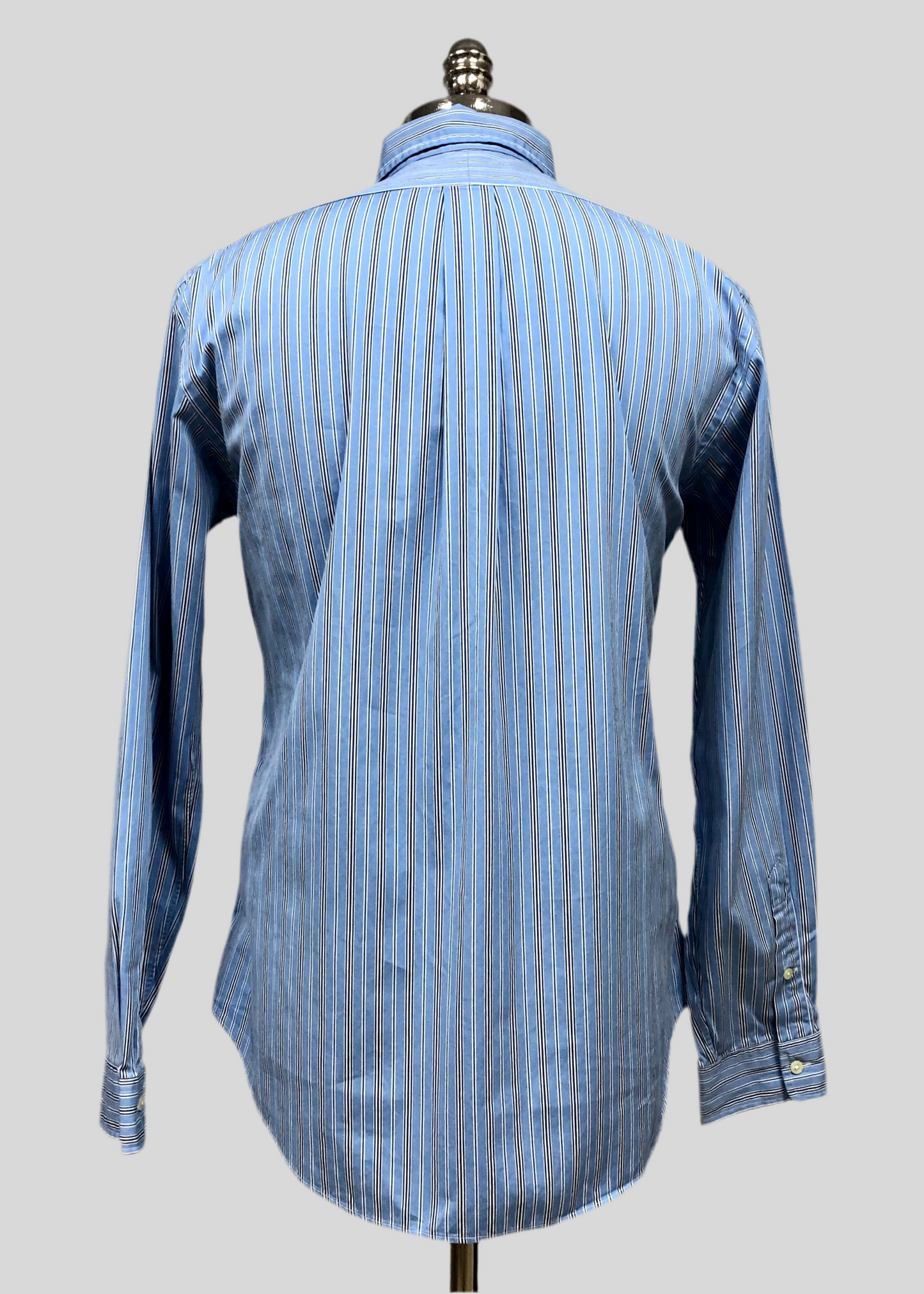 Camisa celeste con patron de rayas en color negro y blanco Polo Ralph Lauren 🏇🏼 Talla L Entalle Regular