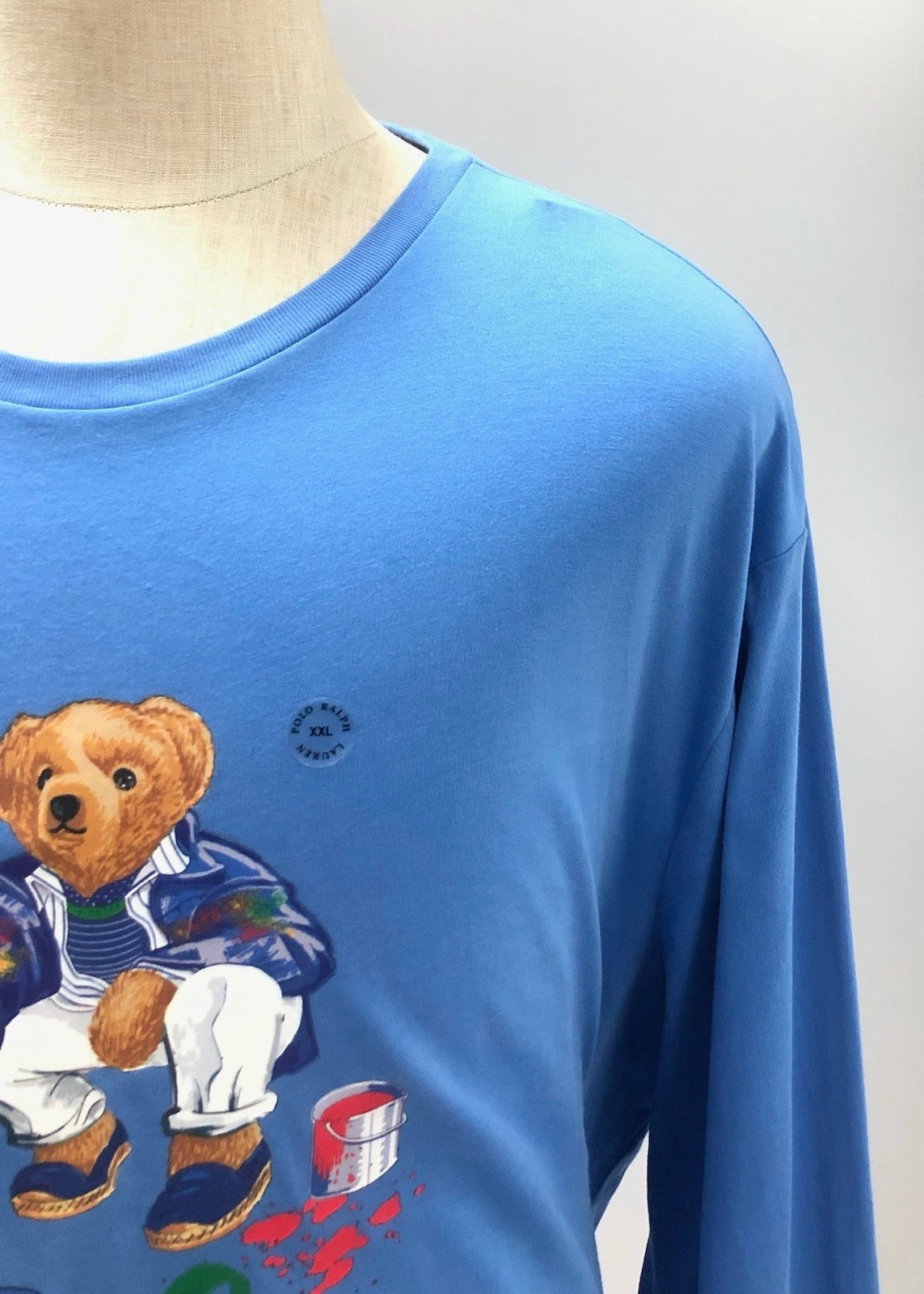 Camiseta cuello redondo Polo Ralph Lauren 🏇🏼 color celeste con diseño de polo bear Talla XXL Entalle Clásico