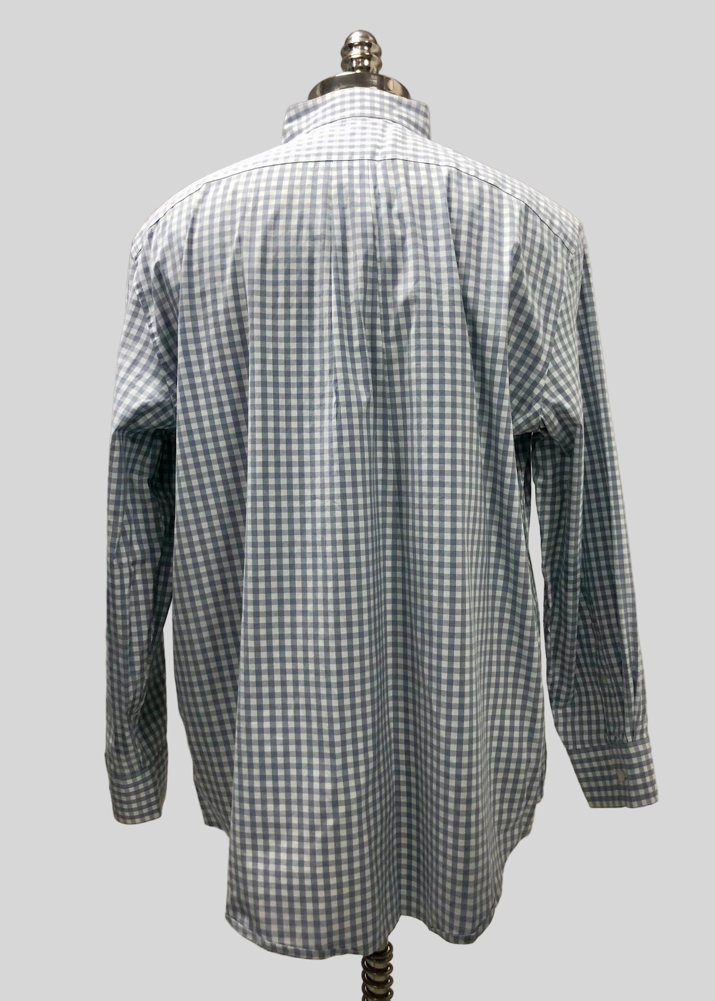 Camisa de botones Vineyard Vines 🐳 de cuadros gingham grandes en color gris y blanco Talla L Entalle Clásico