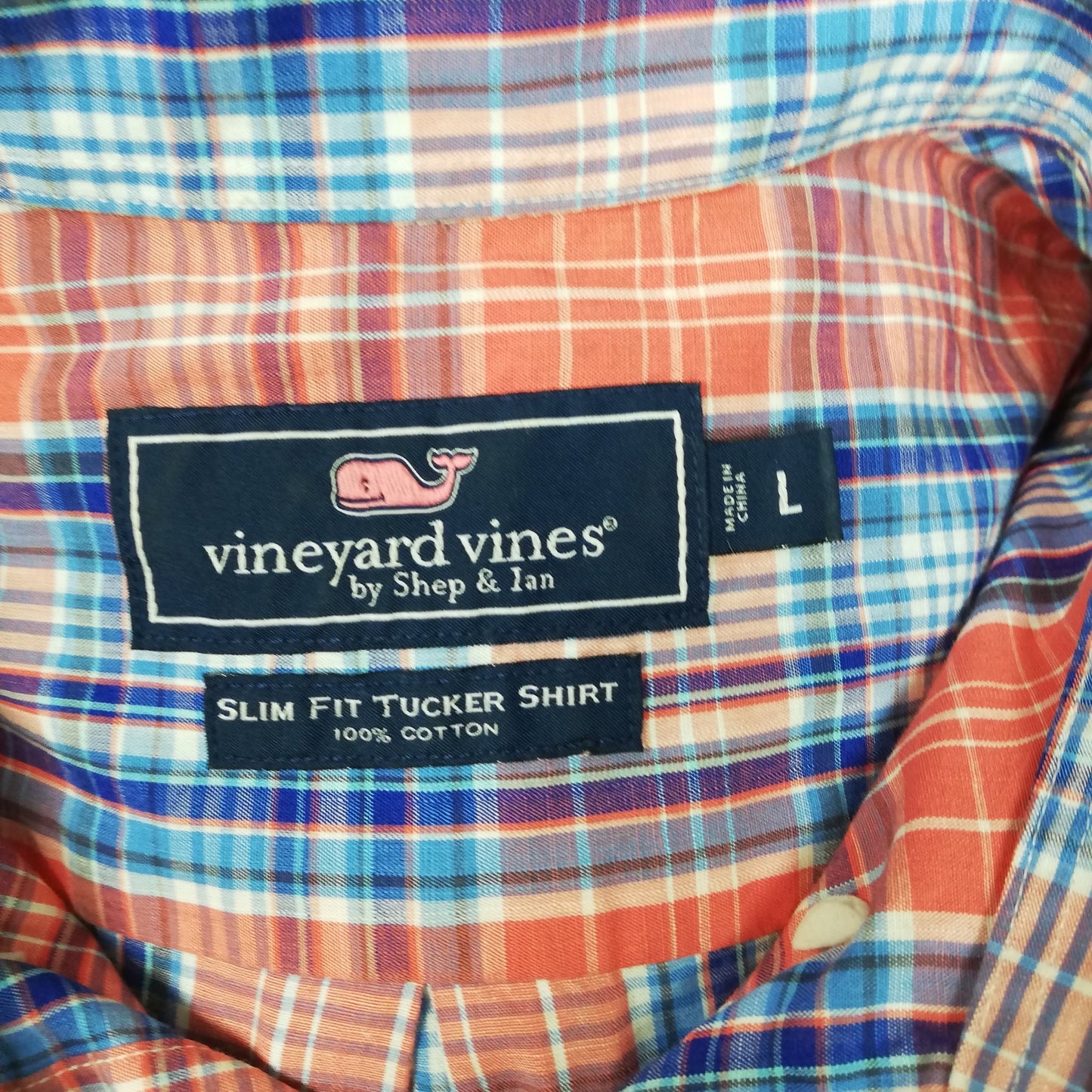 Camisa de botones Vineyard Vines 🐳 con patrón de cuadros en color rojo, azul y blanco Talla L Entalle Slim Fit