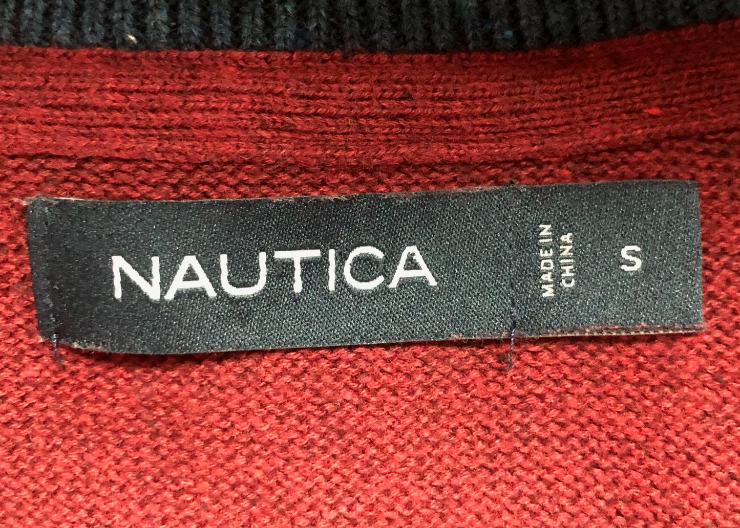 Sueter Jersey con botones Nautica ⚓️ color rojo oscuro con logoTalla S