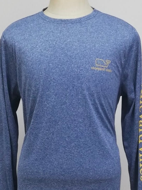 Camiseta cuello redondo Vineyard Vines 🐳 Performance color azul grisáceo con Diseño de ballena Talla XL