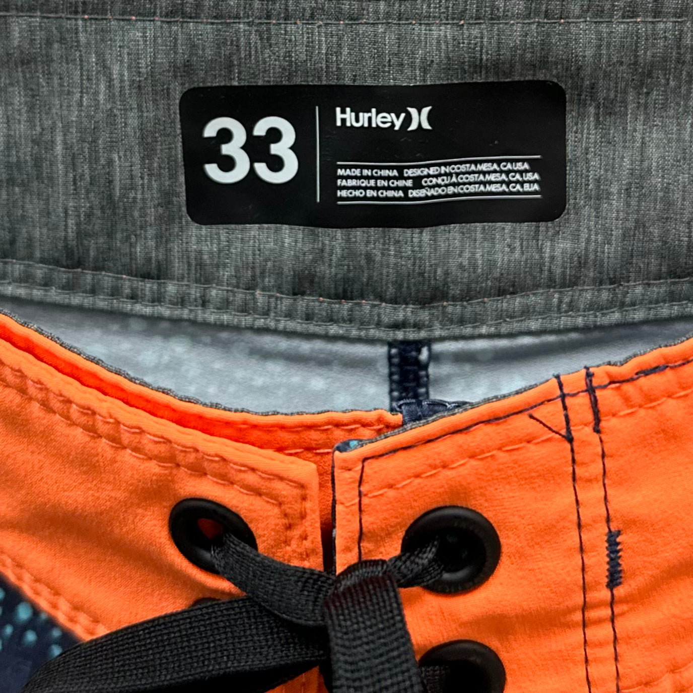 Short de baño Hurley 🏄🏽‍♂️ color azul navy y diseño gris degradado talla L