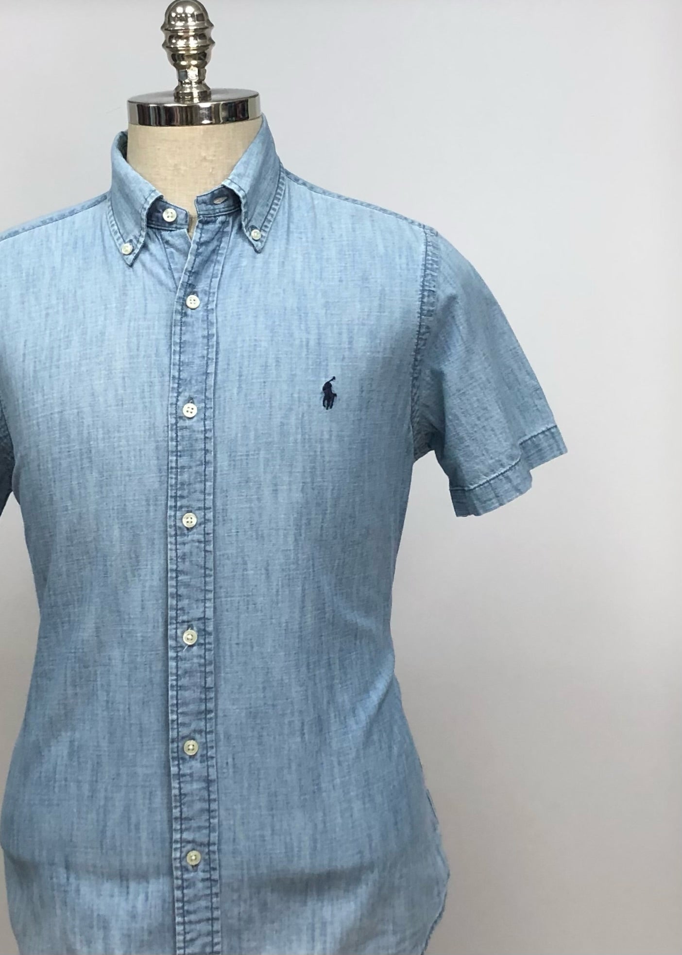 Camisa de botones Polo Ralph Lauren 🏇🏼 de jeans en color Celeste y logo en azul Talla M Entalle Regular