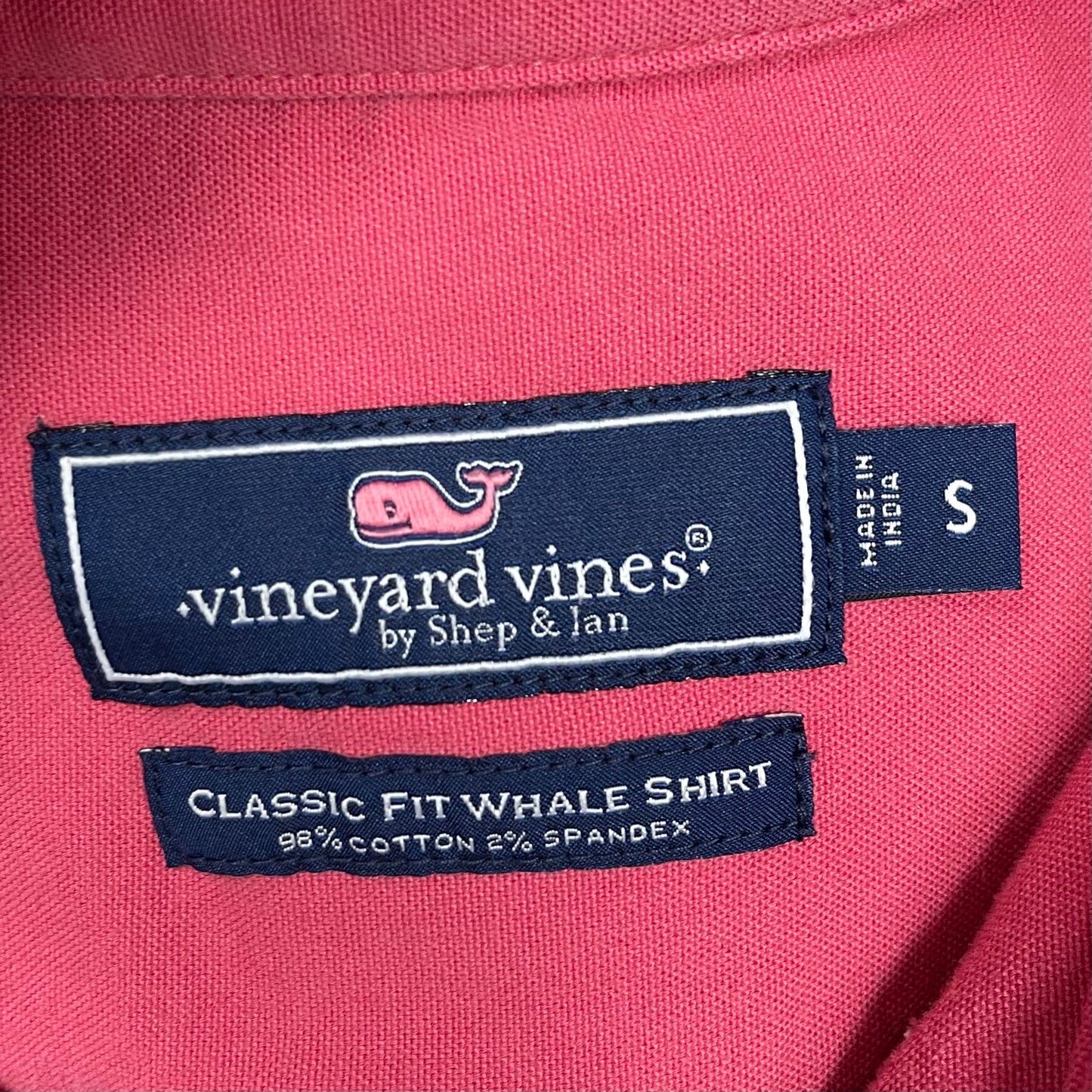 Camisa de botones Vineyard Vines 🐳 Oxford Color Rosado magenta Talla S Entalle Clásico