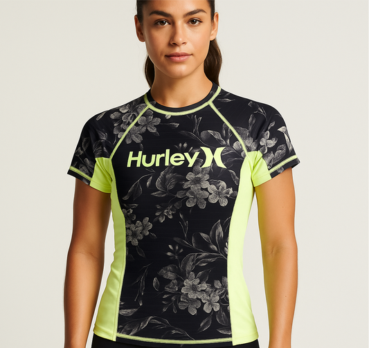 Camiseta de baño Hurley 🏄🏽‍♂️  color negro y verde claro con diseño floral Talla XL de mujer