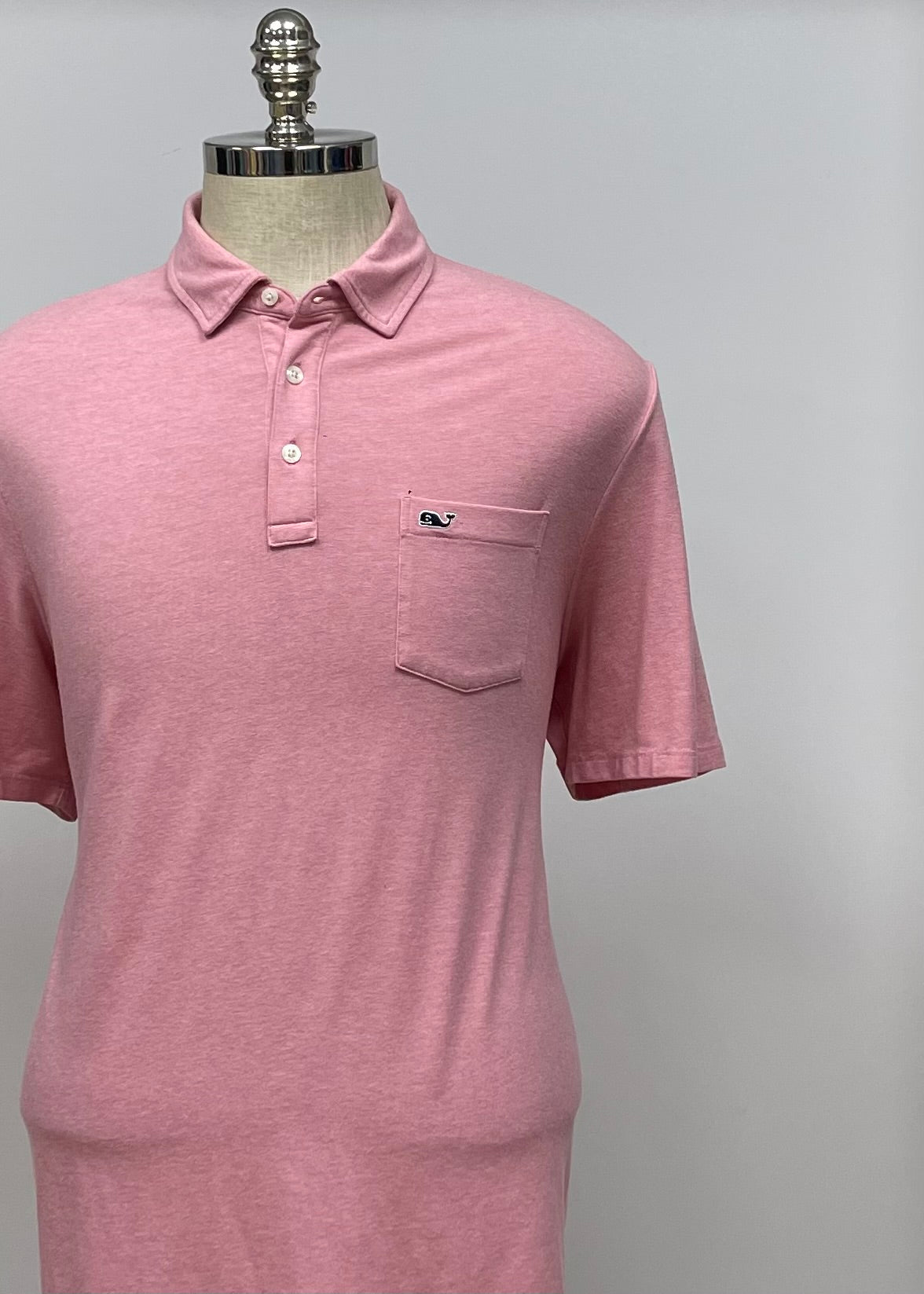 Camiseta Polo Vineyard Vines 🐳 color rosado claro Talla L Entalle Regular