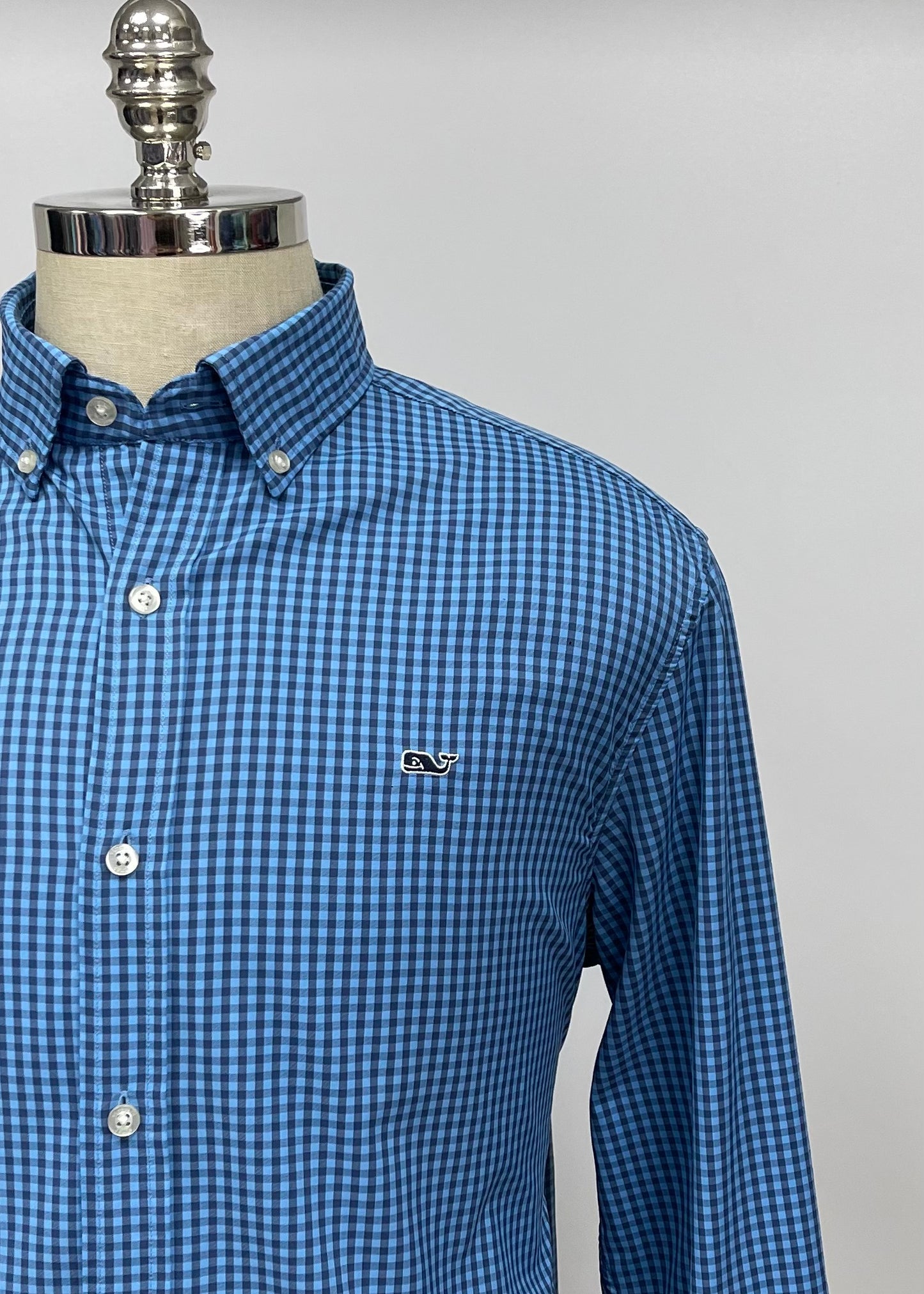 Camisa de botones Vineyard Vines 🐳 Performance de cuadros gingham en color celeste y azul navy Talla L Entalle Regular