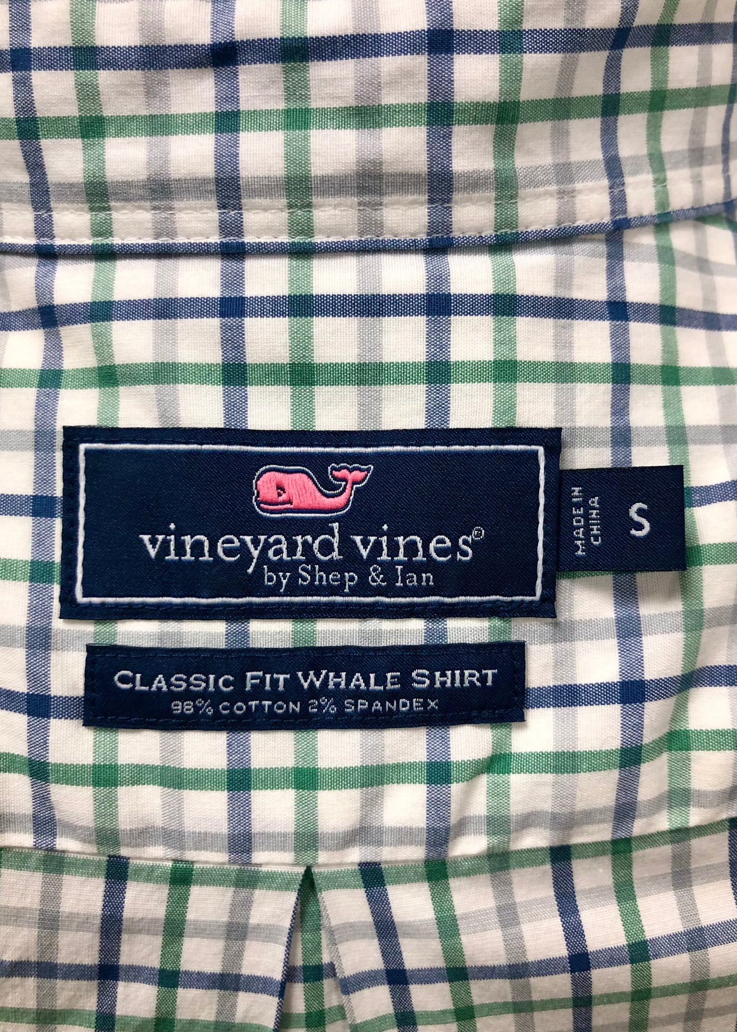 Camisa Vineyard Vines 🐳 color blanco con cuadros en color gris, verde y azul Talla S entalle clásico