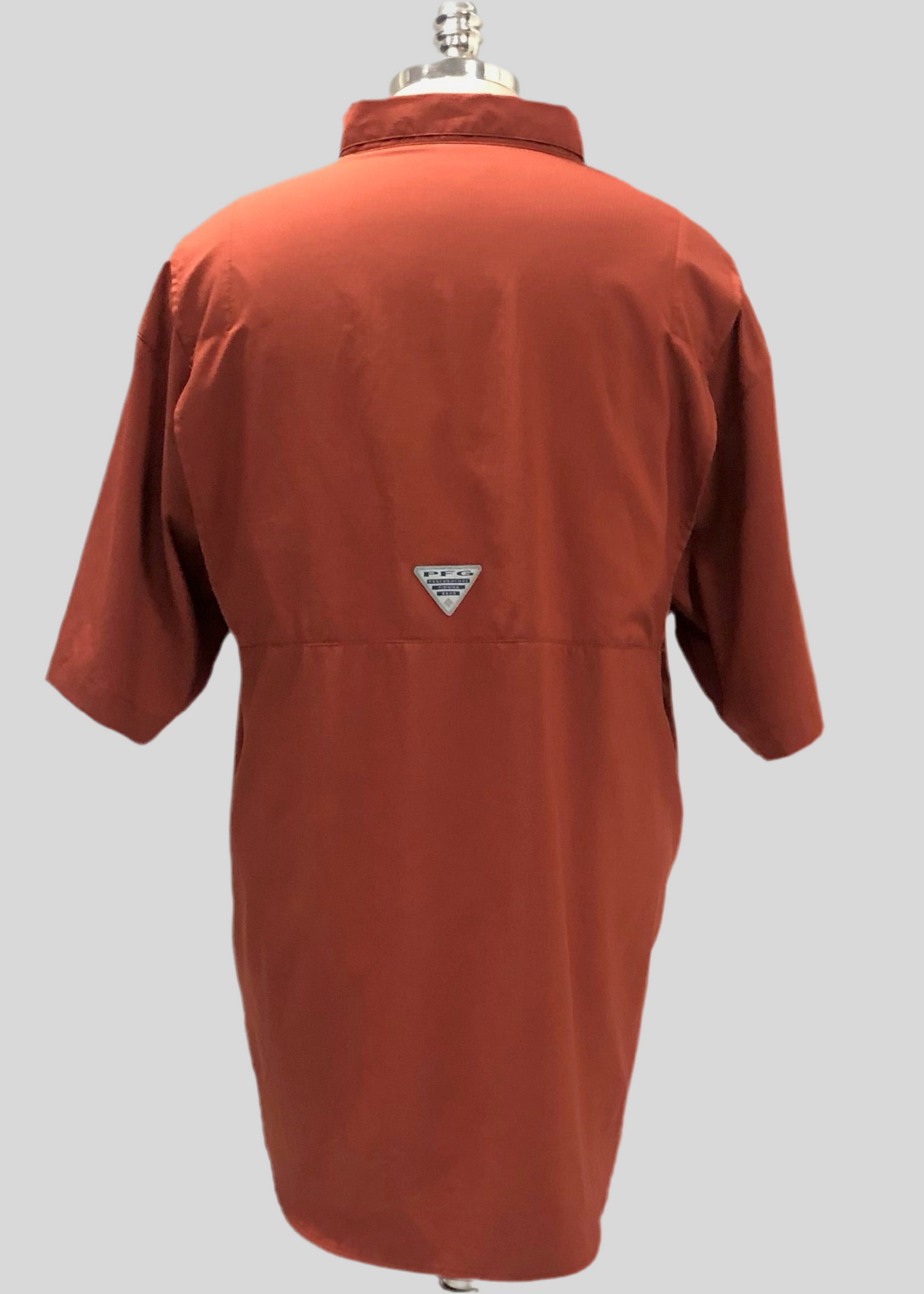 Camisa Columbia 🔹 Super Tamiami Color rojo naranja manga corta Talla XL