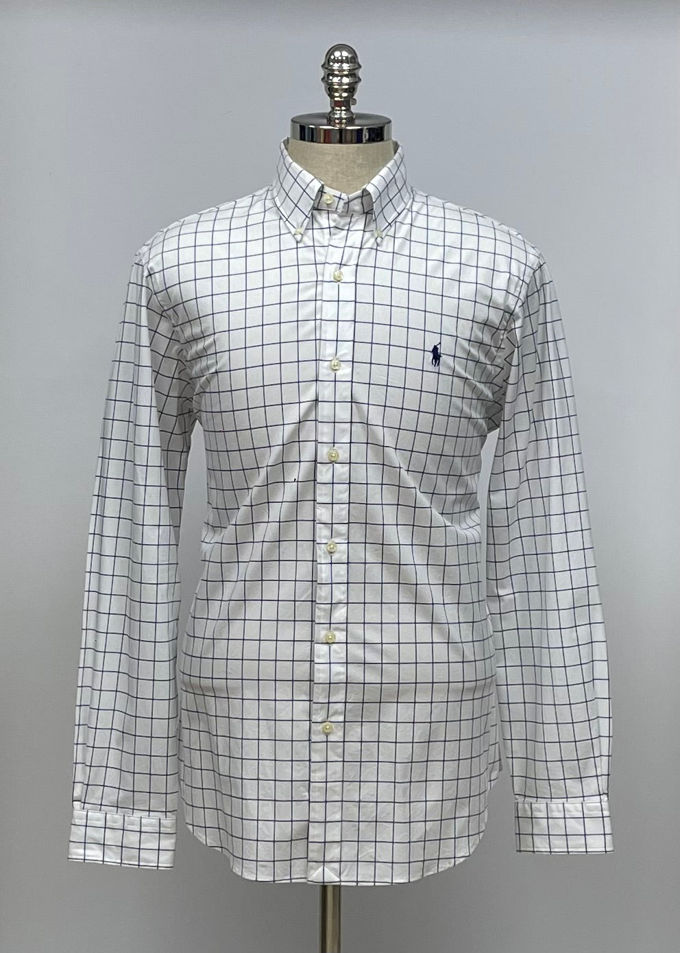 Camisa Polo Ralph Lauren 🏇🏼 color blanco con patron de cuadros en color azul y rosado Talla L Entalle Regular