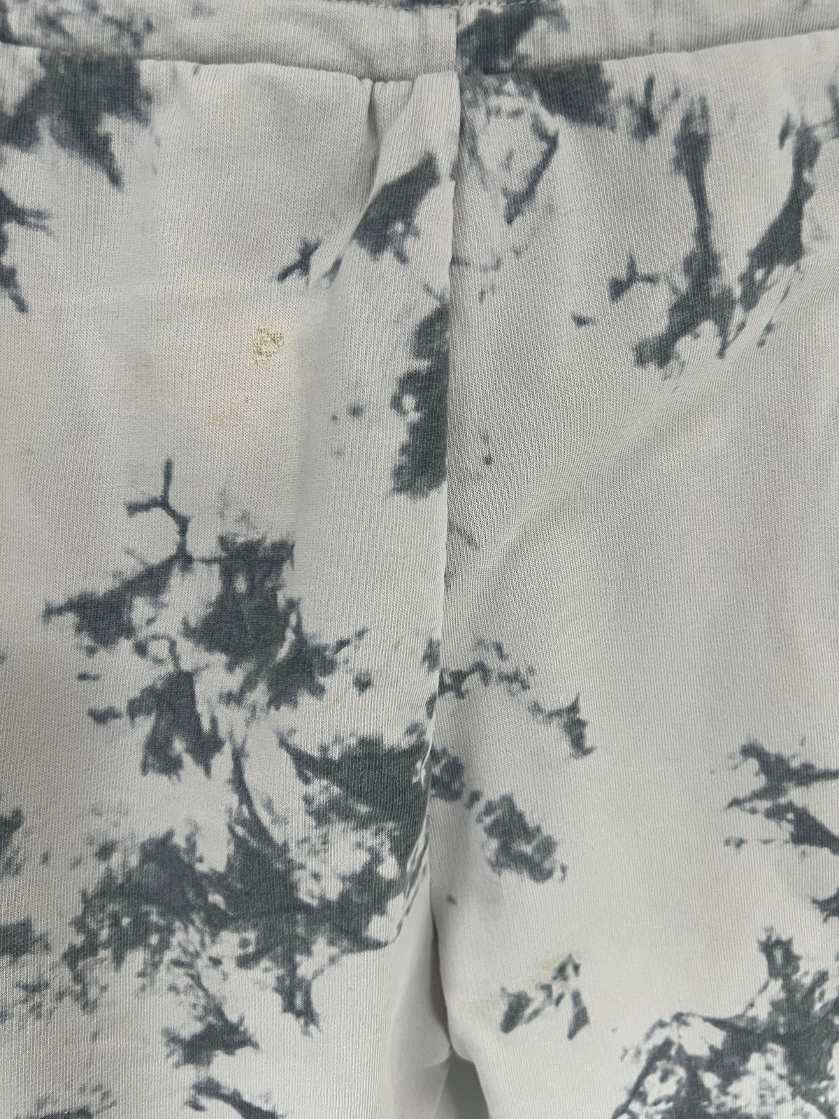 Short Lounge Gymshark 🏋🏼‍♂️ color blanco con tie-dye en gris Talla M (ver descripción)