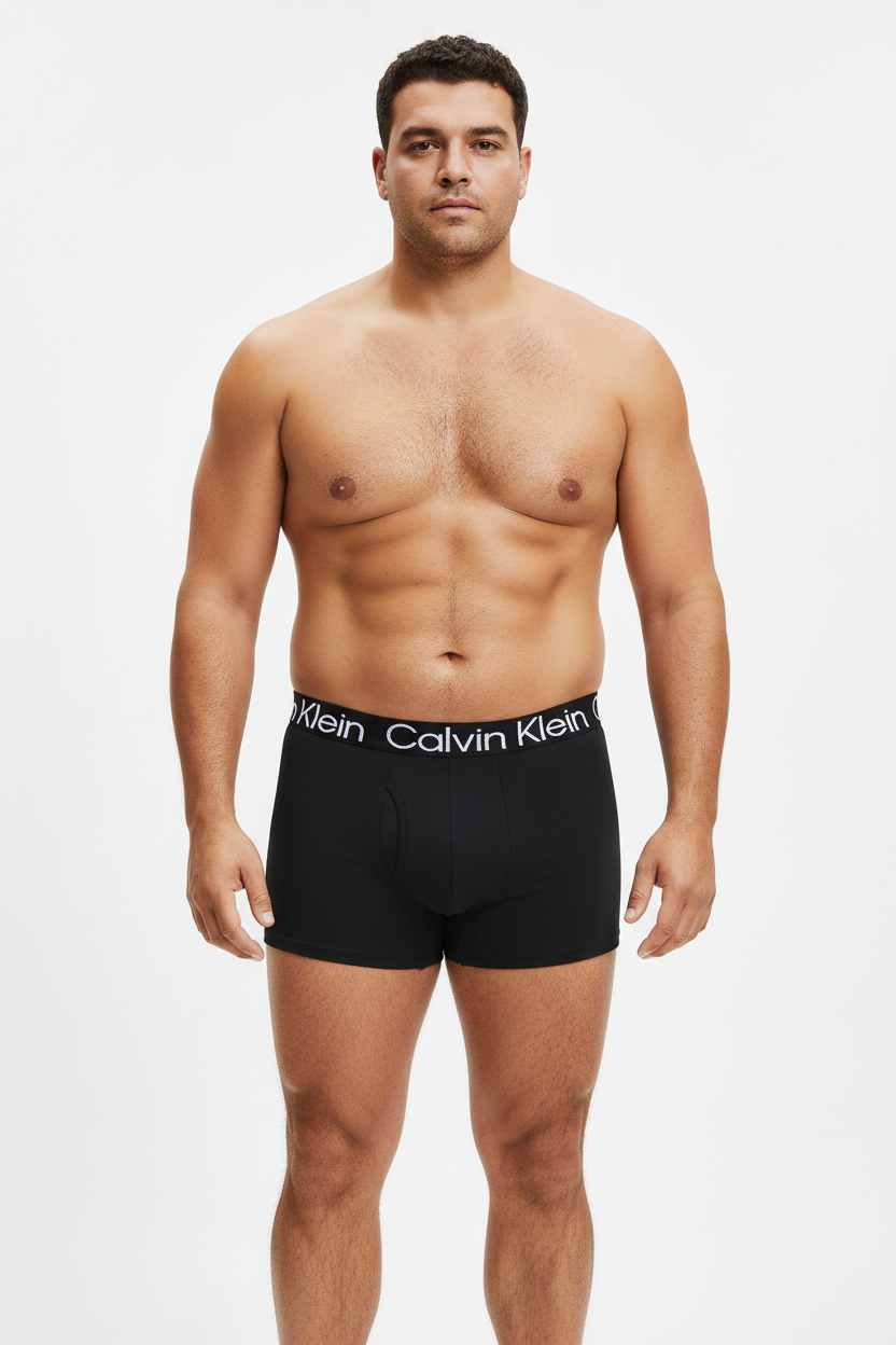 Calvin Klein Negro - Modelo corpulento frontal