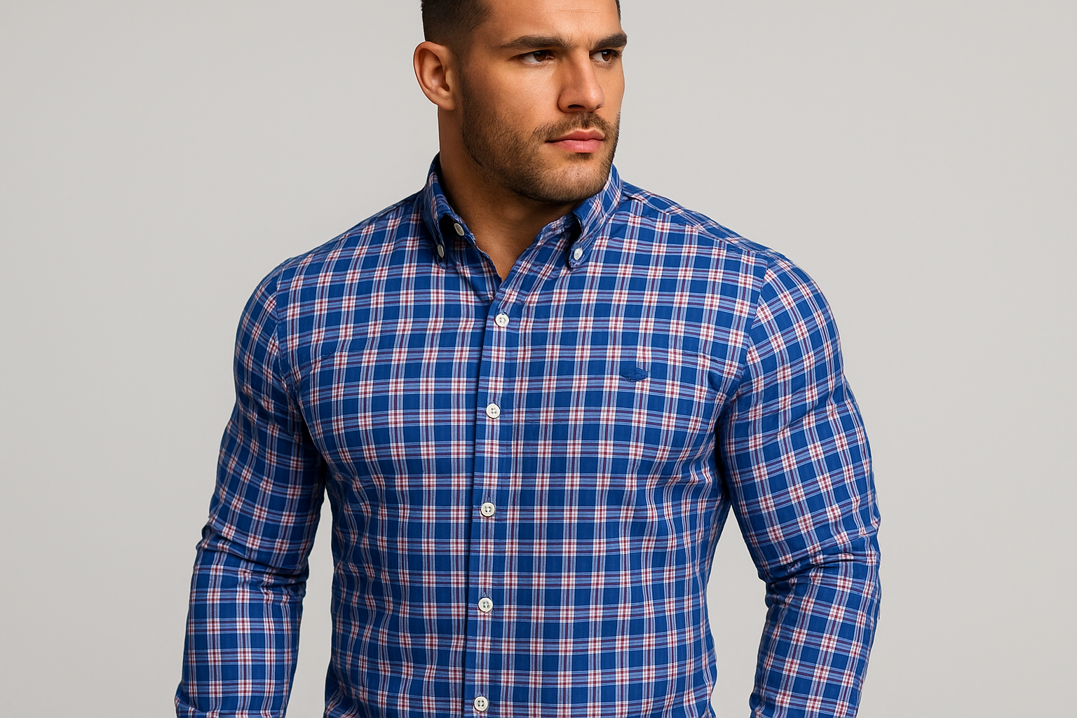 Camisa a cuadros azules, blancos y rojos Vineyard Vines con modelo atlético