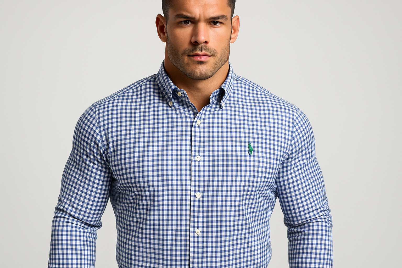 Camisa a cuadros con modelo atlético y logo verde