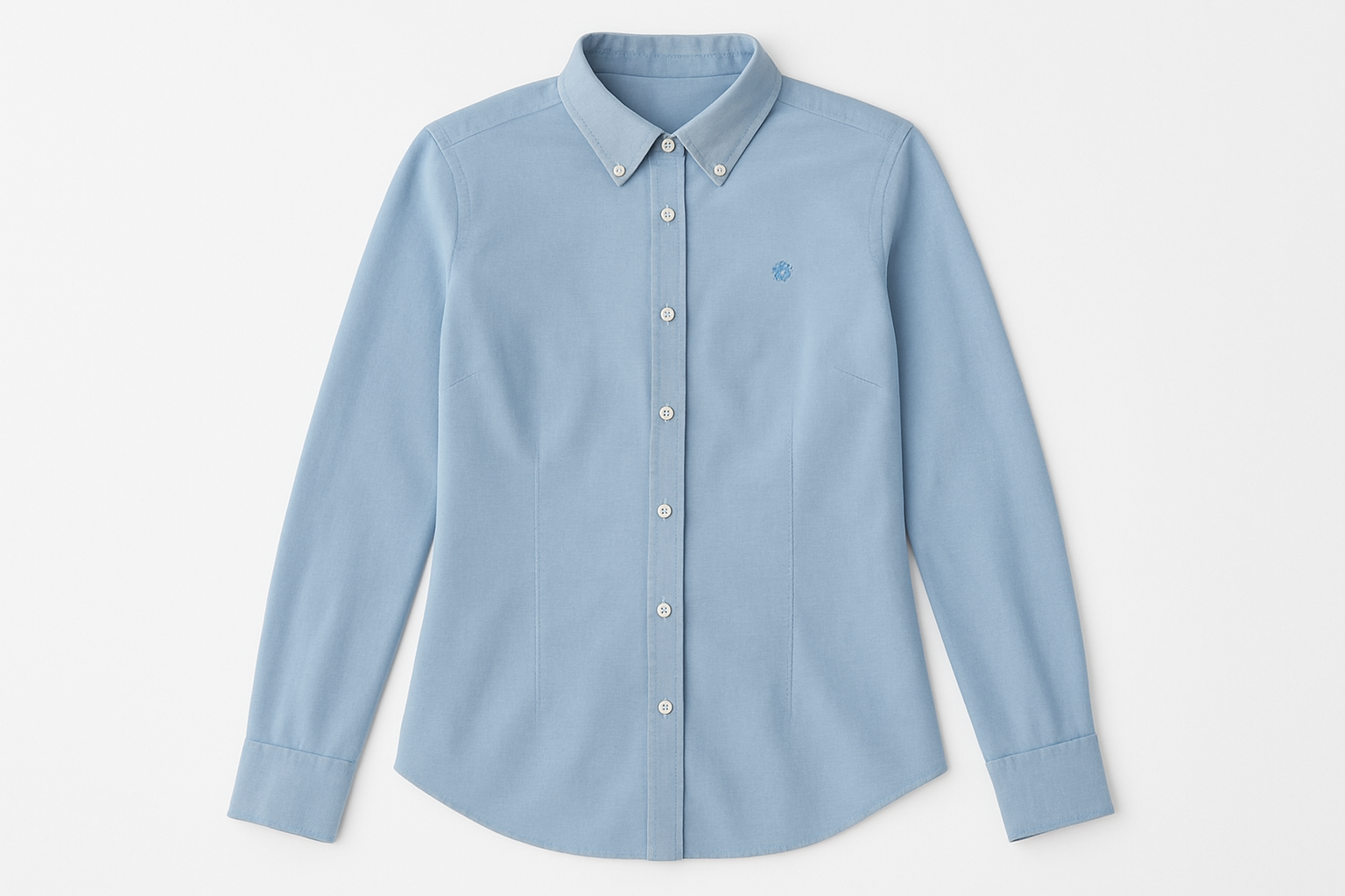 Camisa azul claro para mujer vista frontal plana