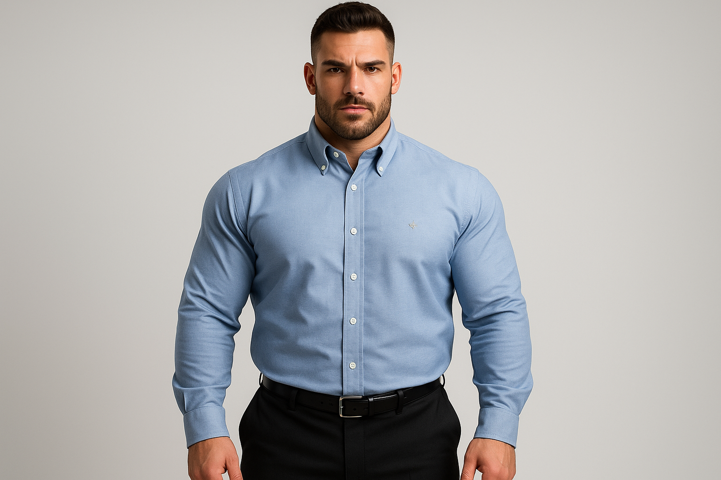 Camisa con modelo atlético