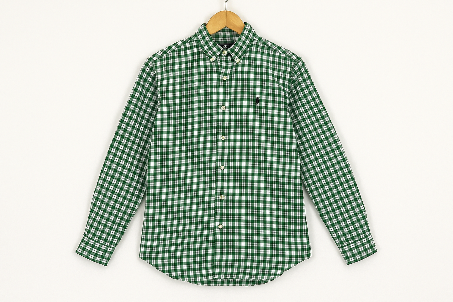 Camisa en gancho vista frontal